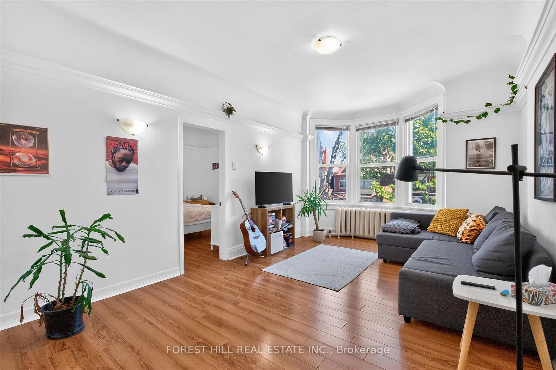 Photo 3 of Unit 2nd Floor, 326 Palmerston Boulevard, Toronto, Palmerston-Little Italy — HOMEH