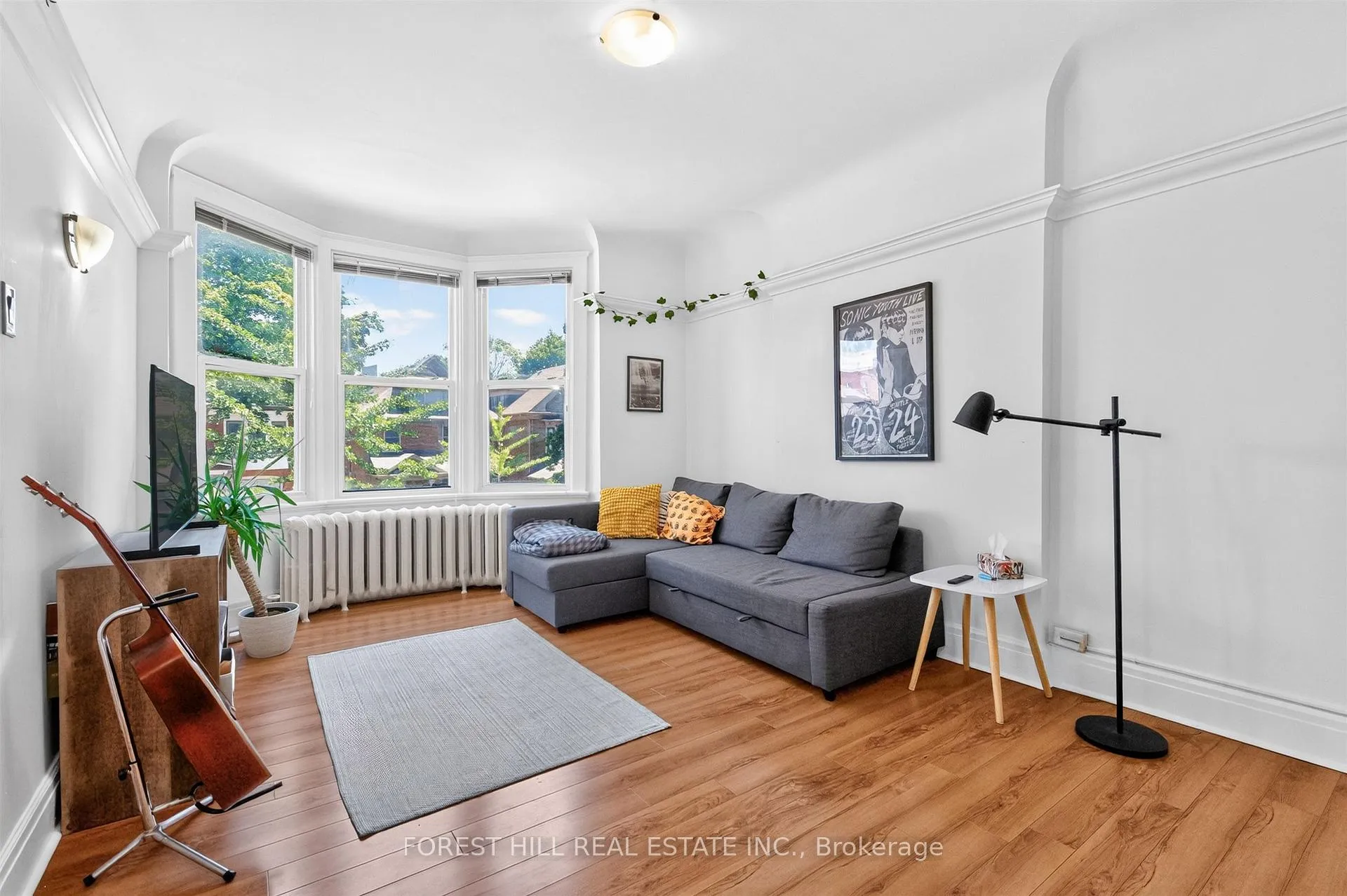 Photo 4 of Unit 2nd Floor, 326 Palmerston Boulevard, Toronto, Palmerston-Little Italy — HOMEH