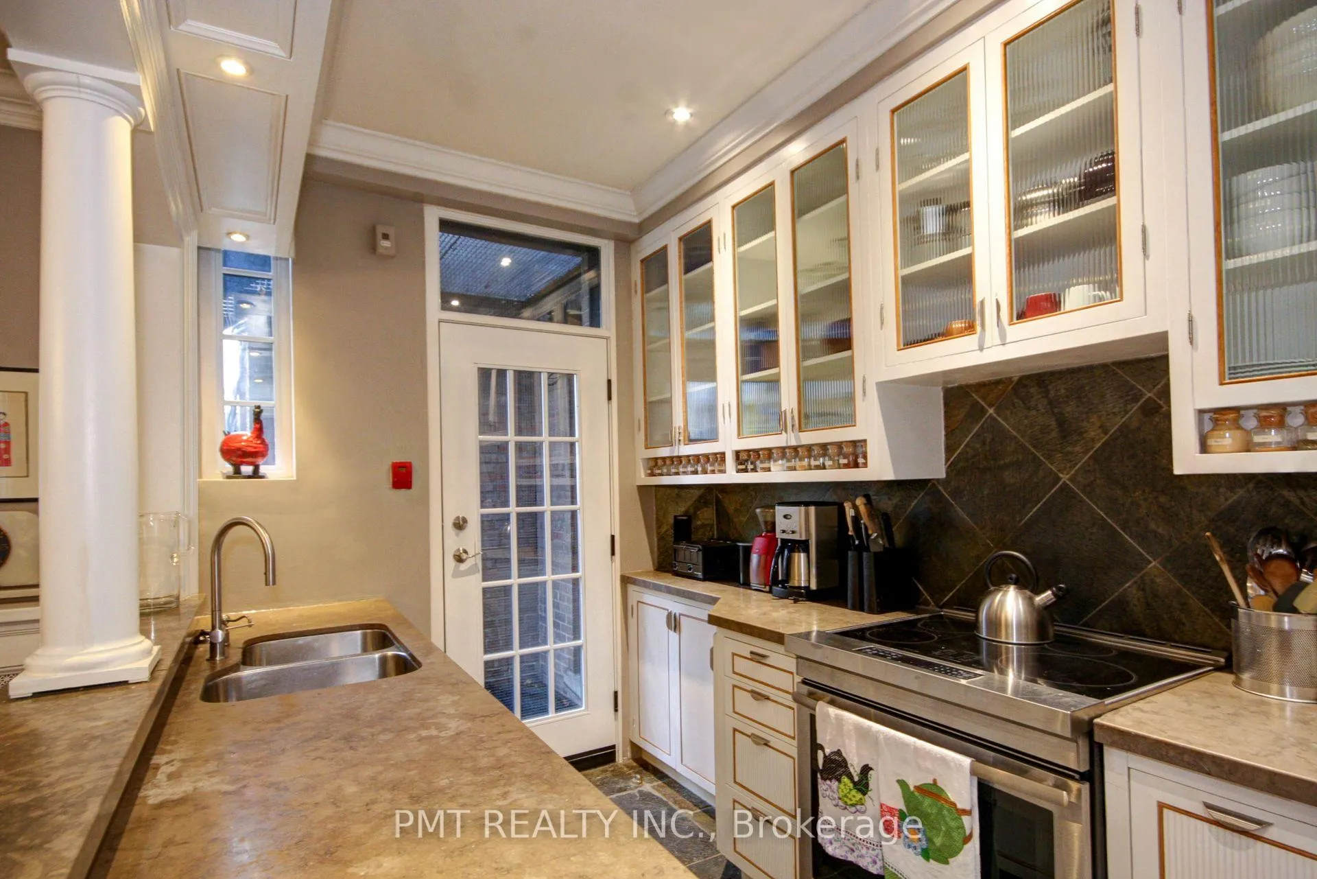 Photo 7 of Unit 203, 150 St. Clair Avenue W, Toronto, Yonge-St. Clair — HOMEH
