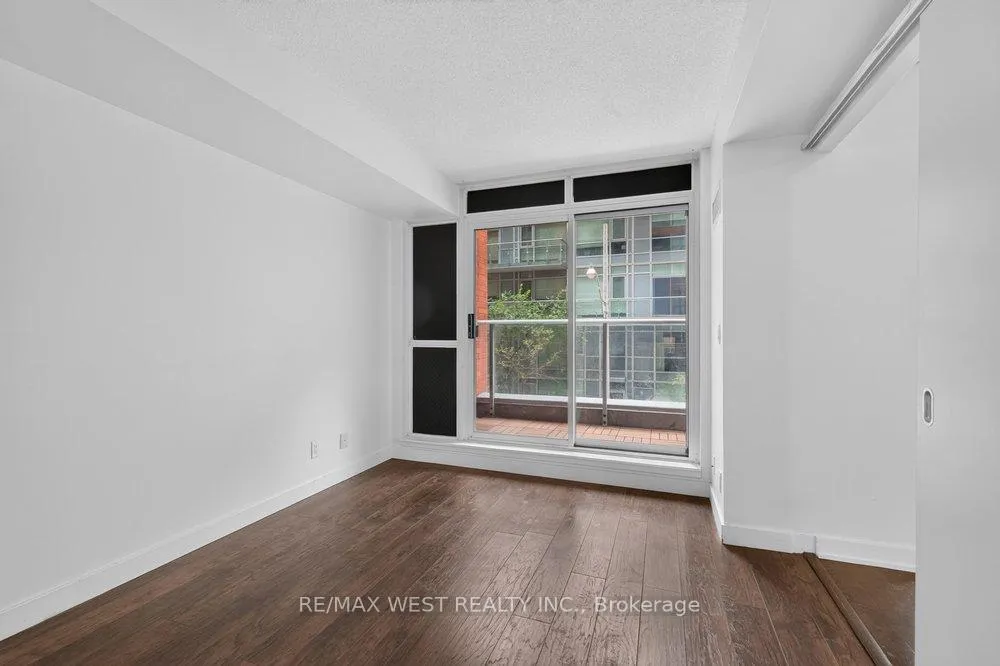 Photo 11 of Unit 216, 21 Nelson Street, Toronto, Waterfront Communities — HOMEH