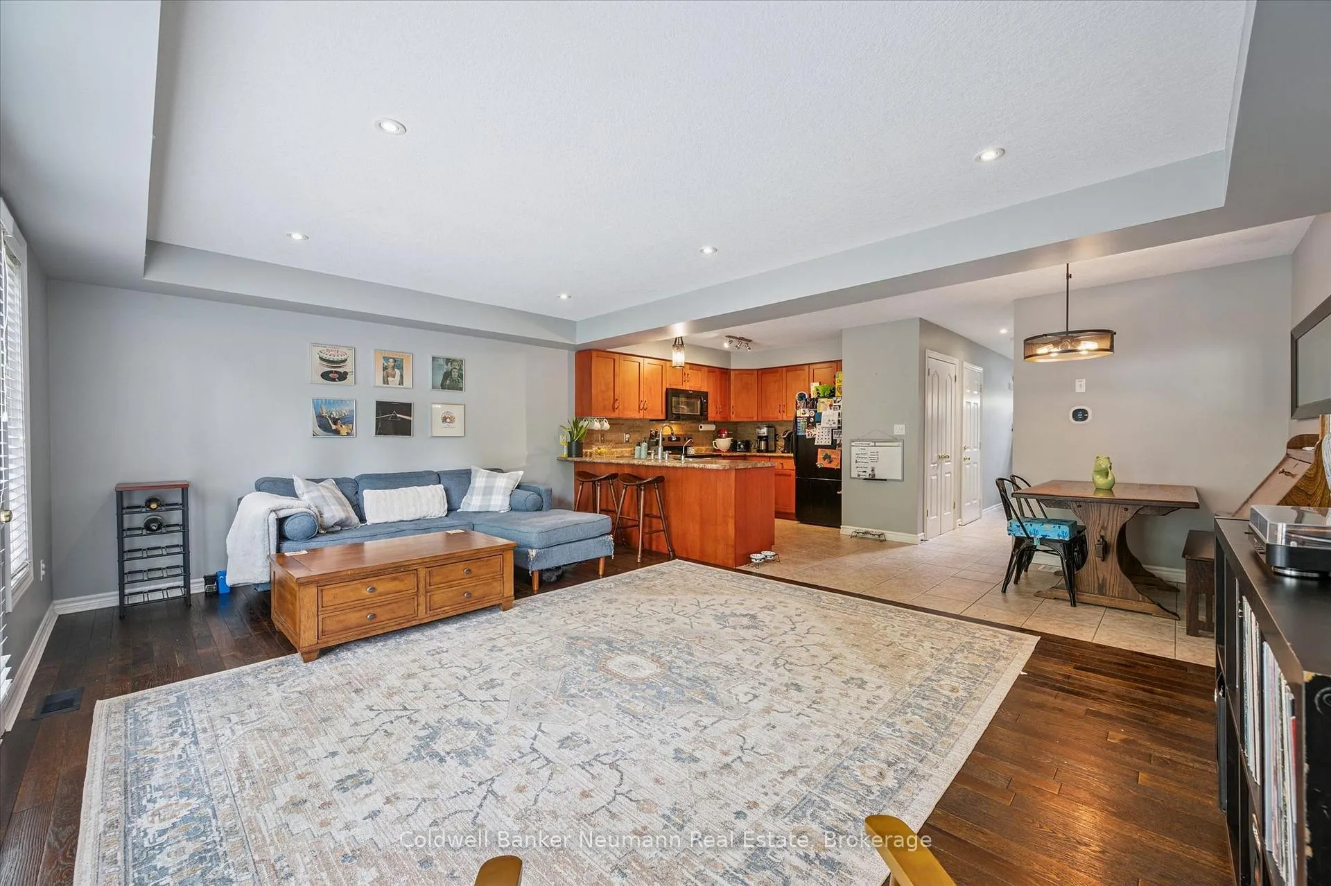 Photo 6 of Unit 2, 165 Terraview Crescent, Guelph, Kortright West — HOMEH
