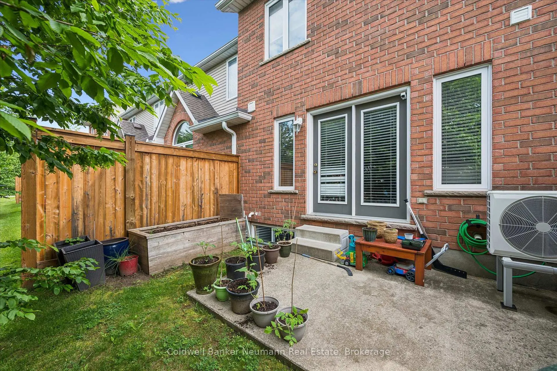 Photo 31 of Unit 2, 165 Terraview Crescent, Guelph, Kortright West — HOMEH