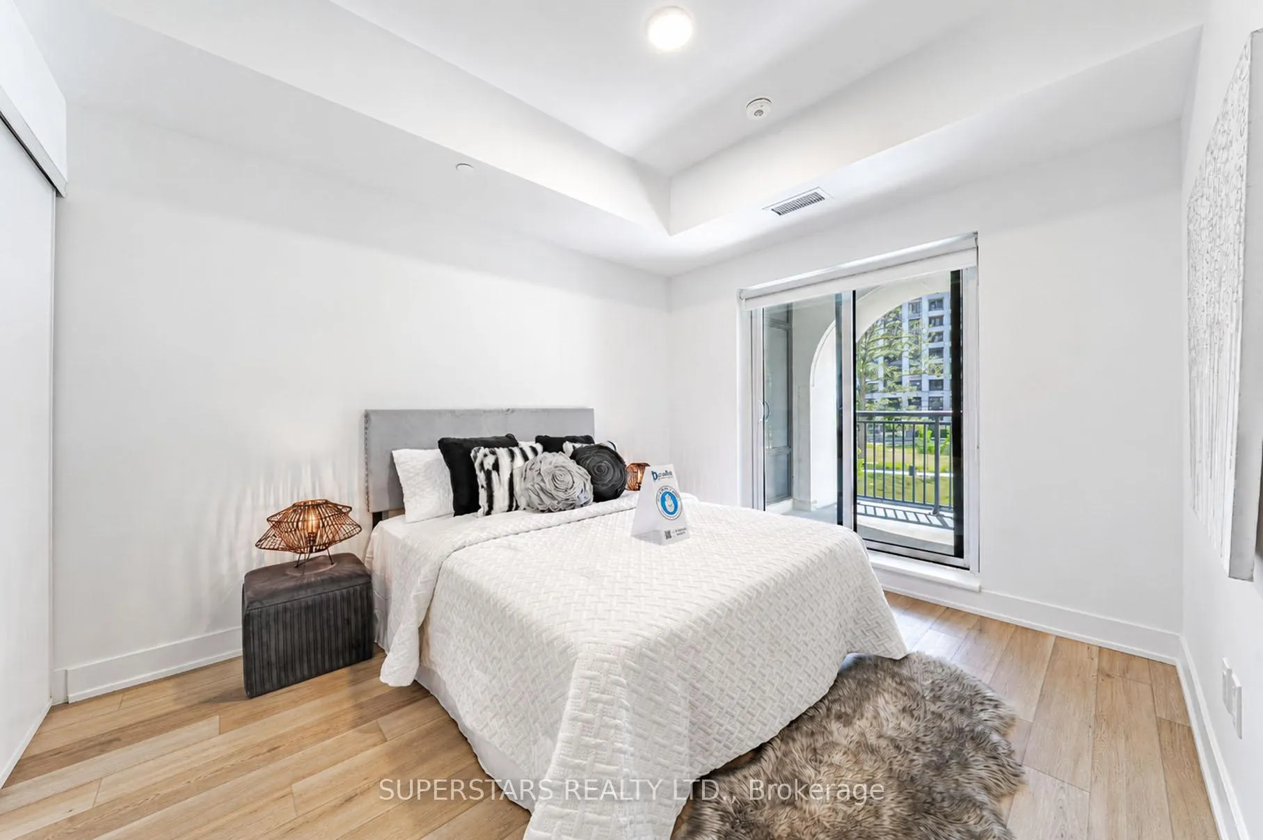 Photo 15 of Unit W121, 8 Cedarland Drive, Markham, Unionville — HOMEH