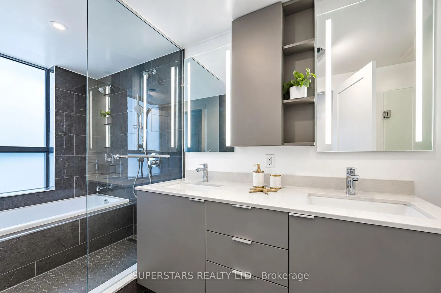 Photo 22 of Unit W121, 8 Cedarland Drive, Markham, Unionville — HOMEH