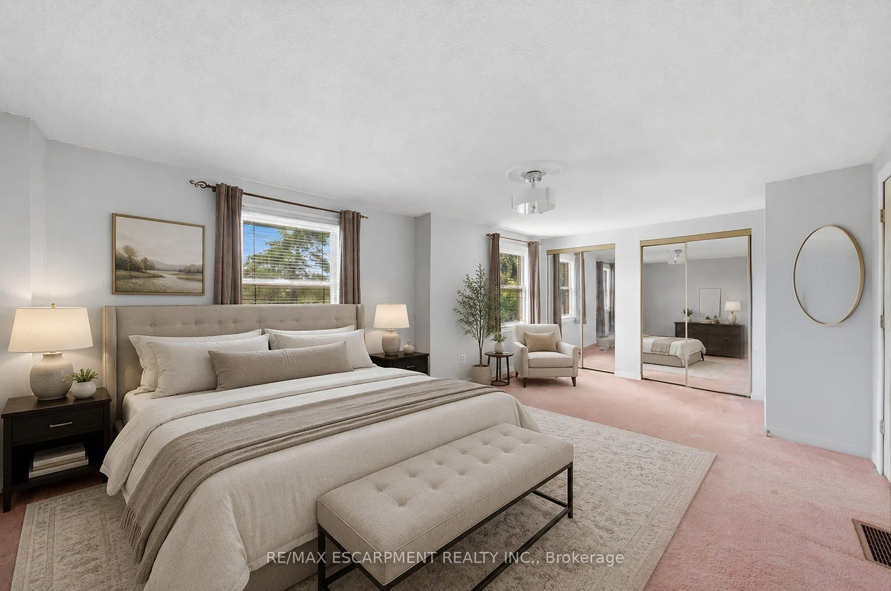 Photo 10 of 3 Twinoaks Crescent, Hamilton, Stoney Creek Mountain — HOMEH
