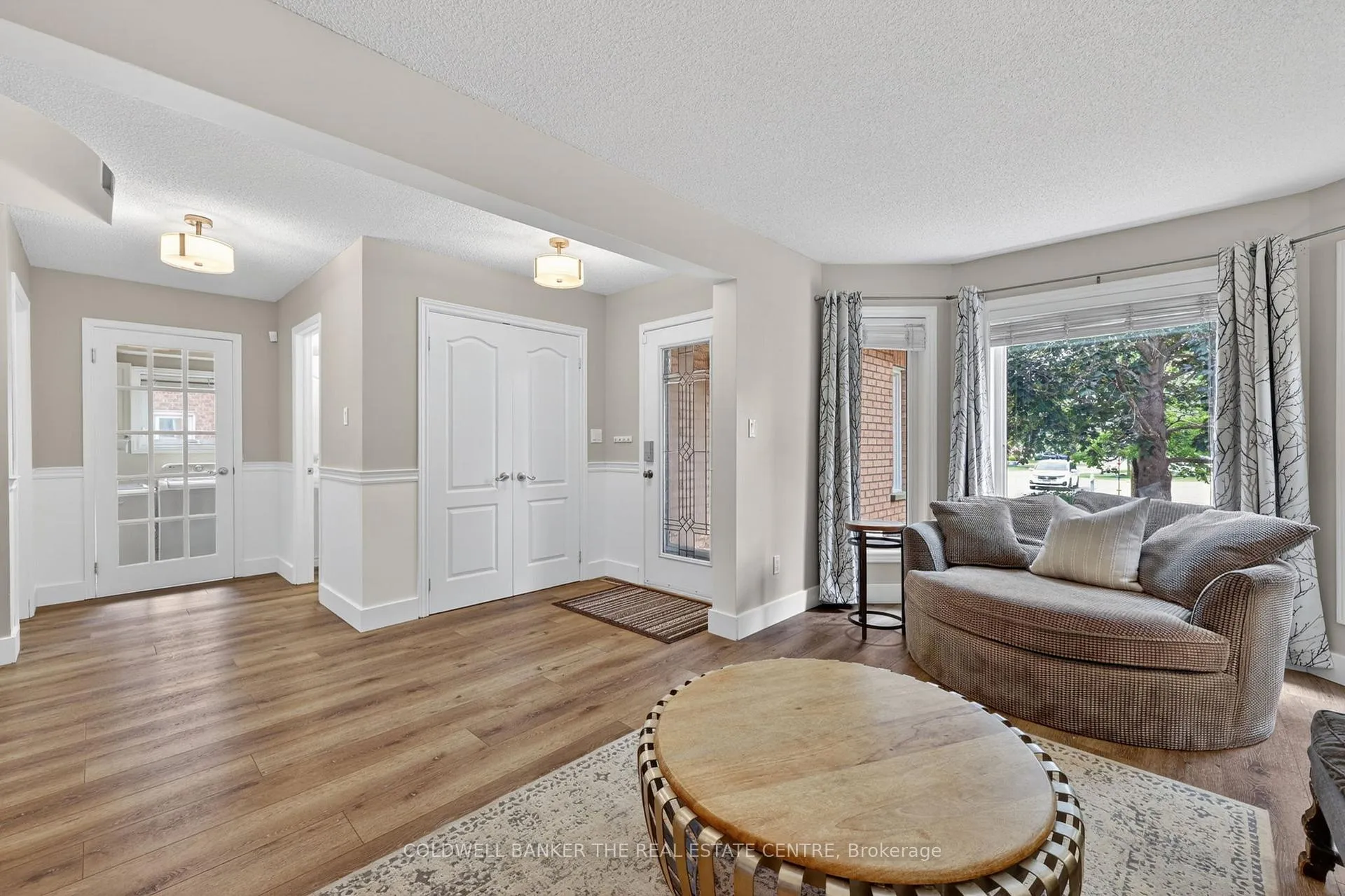 Photo 8 of 539 Veale Place, Newmarket, Gorham-College Manor — HOMEH