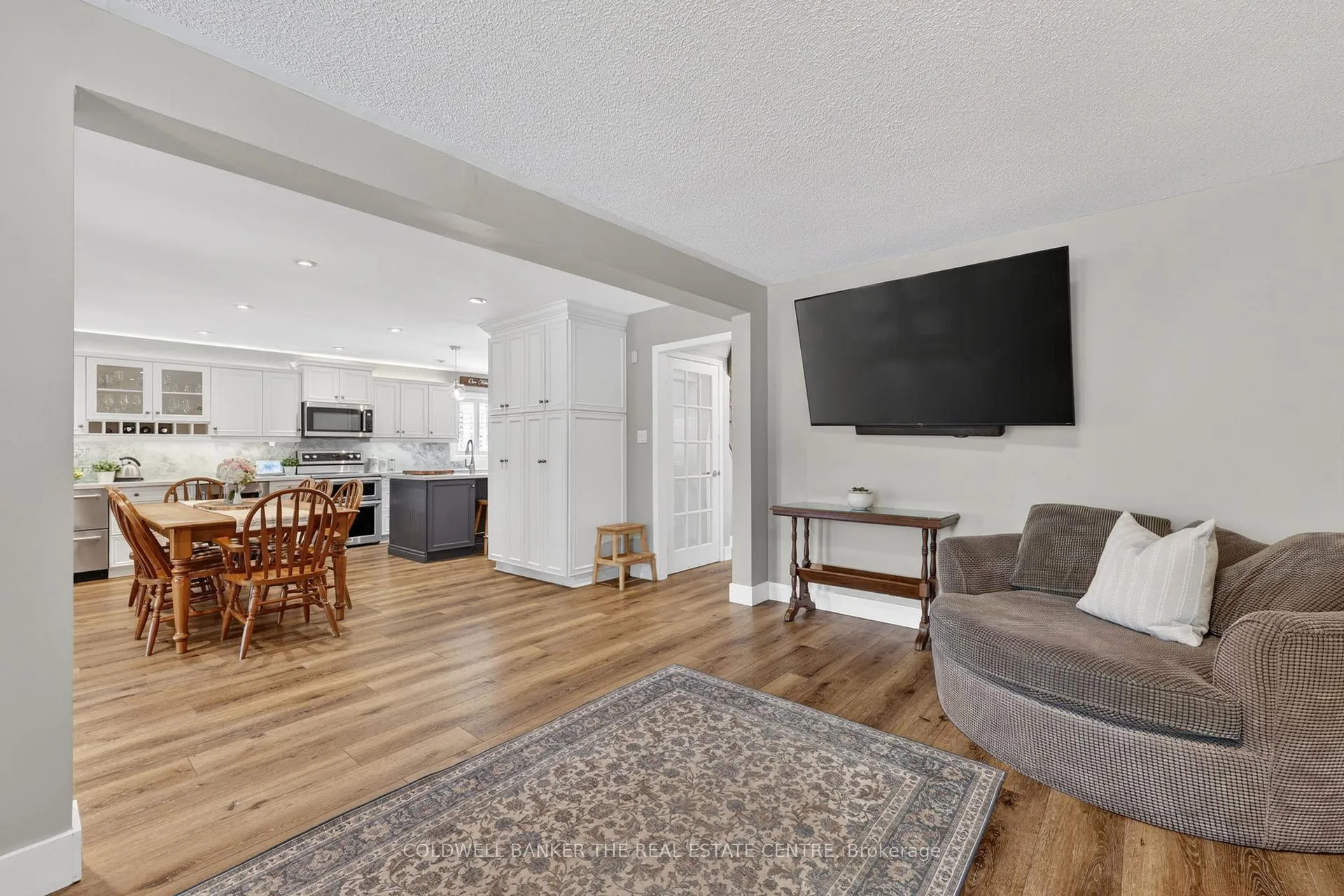 Photo 11 of 539 Veale Place, Newmarket, Gorham-College Manor — HOMEH