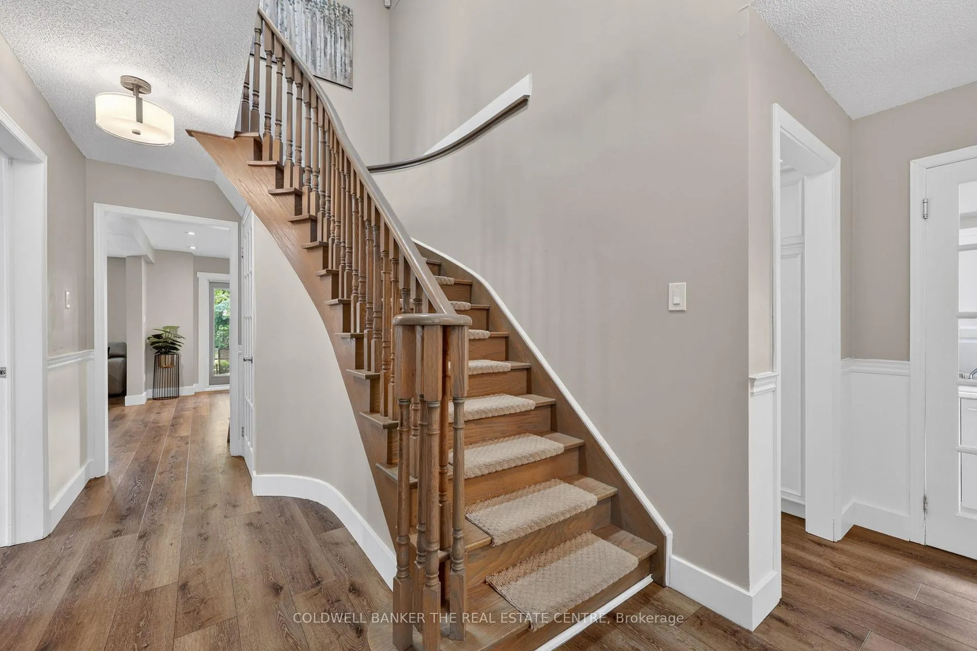 Photo 19 of 539 Veale Place, Newmarket, Gorham-College Manor — HOMEH