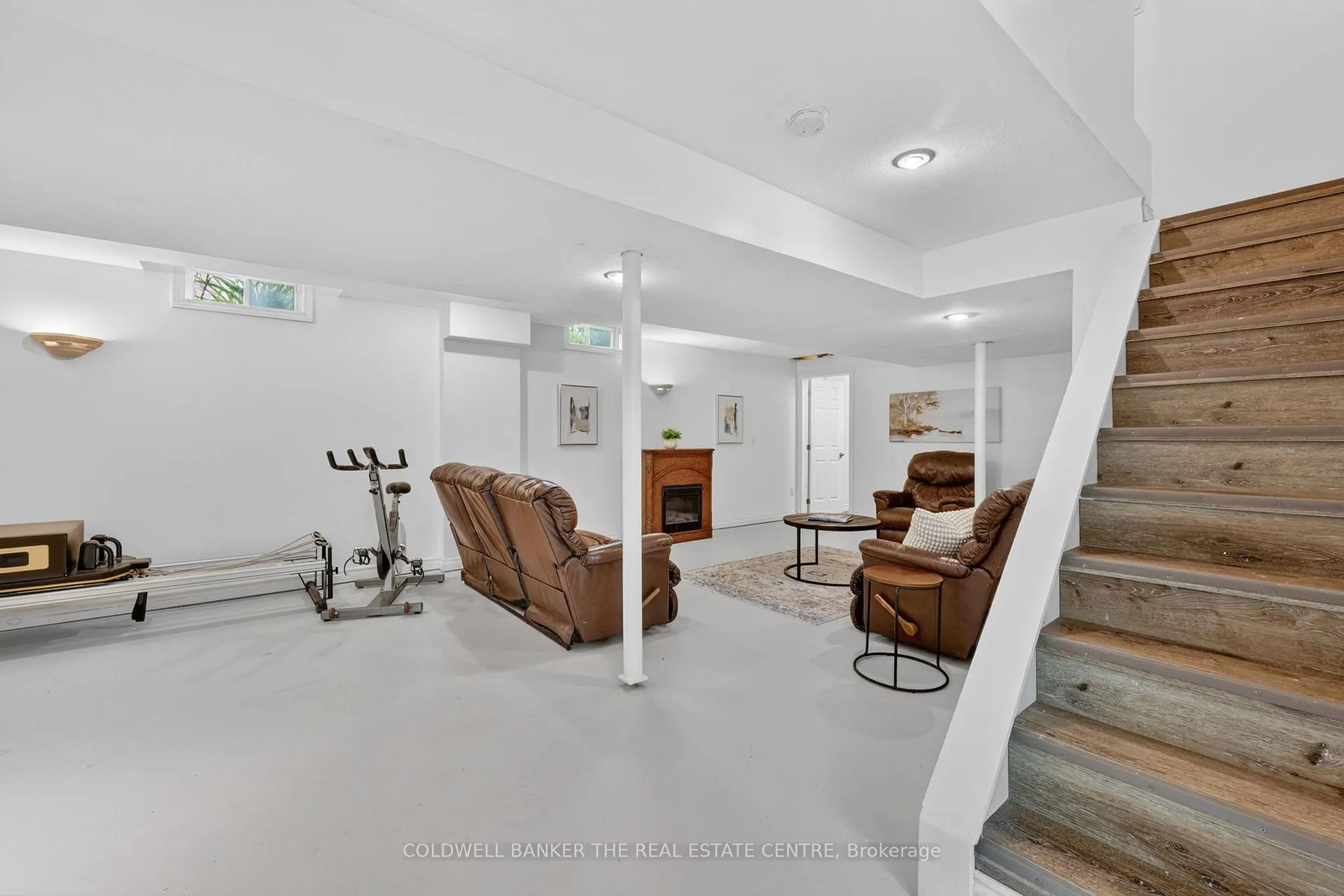 Photo 30 of 539 Veale Place, Newmarket, Gorham-College Manor — HOMEH