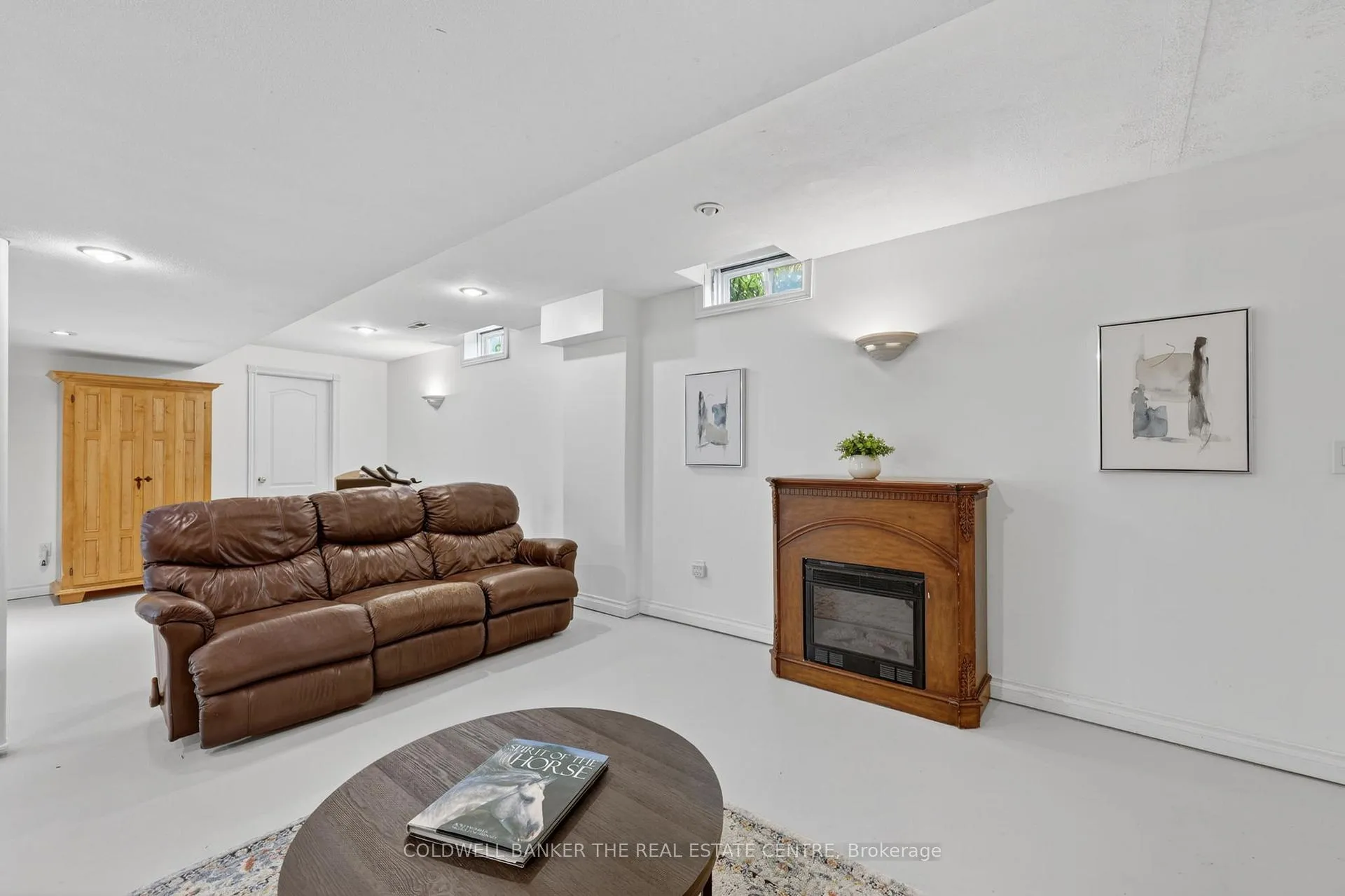 Photo 31 of 539 Veale Place, Newmarket, Gorham-College Manor — HOMEH