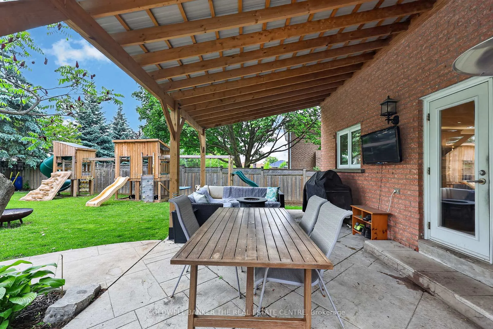 Photo 36 of 539 Veale Place, Newmarket, Gorham-College Manor — HOMEH