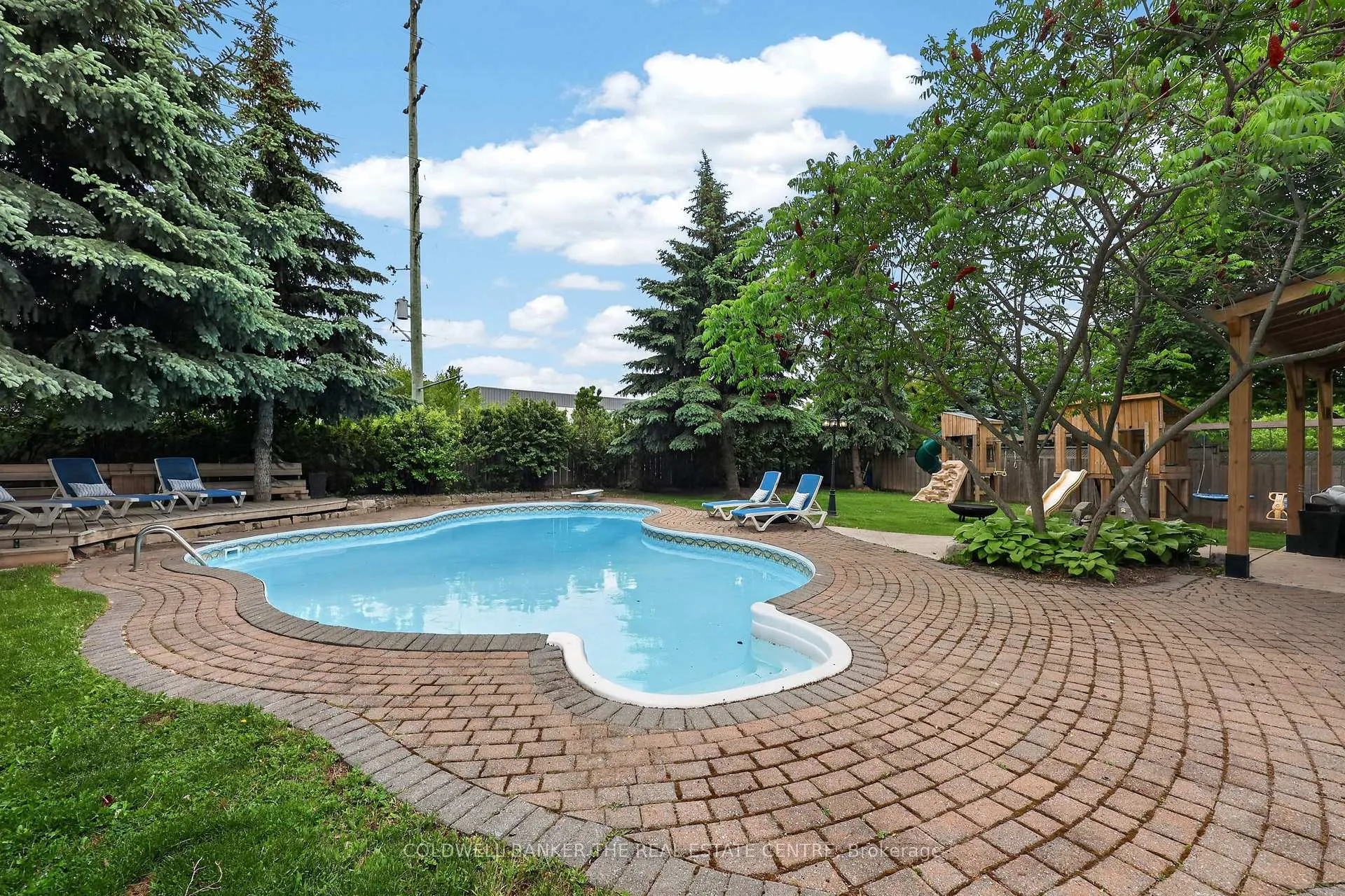Photo 39 of 539 Veale Place, Newmarket, Gorham-College Manor — HOMEH