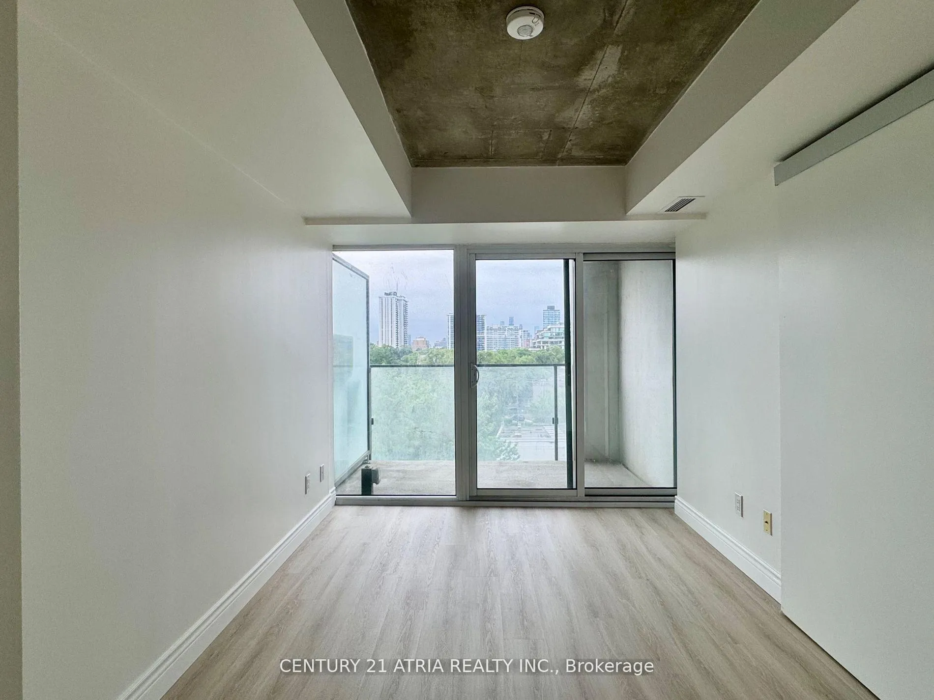Photo 8 of Unit 731, 8 Hillsdale Avenue E, Toronto, Mount Pleasant West — HOMEH