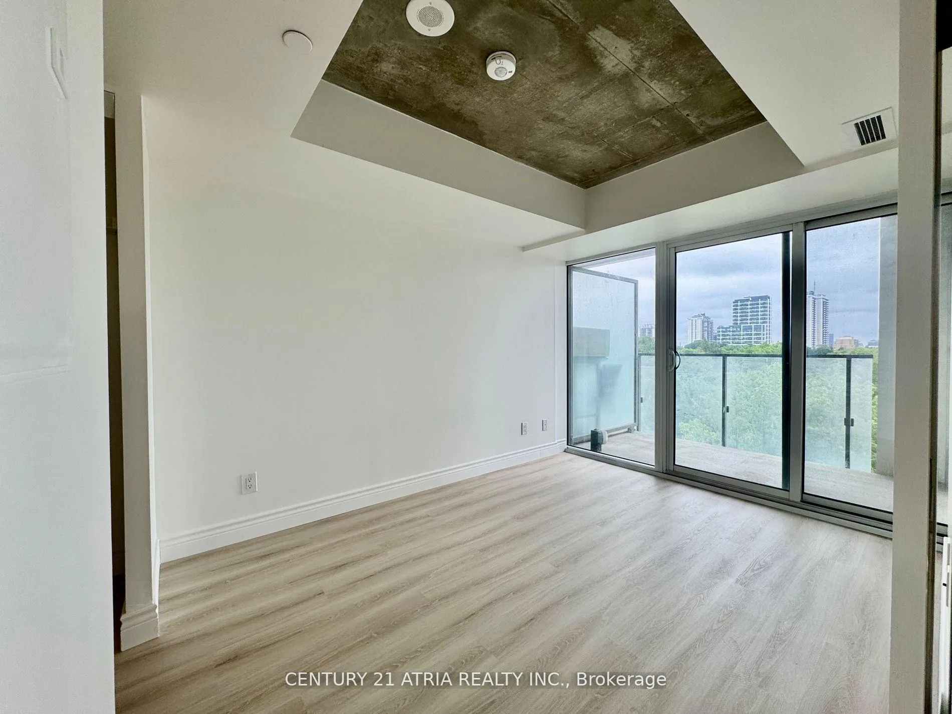 Photo 9 of Unit 731, 8 Hillsdale Avenue E, Toronto, Mount Pleasant West — HOMEH