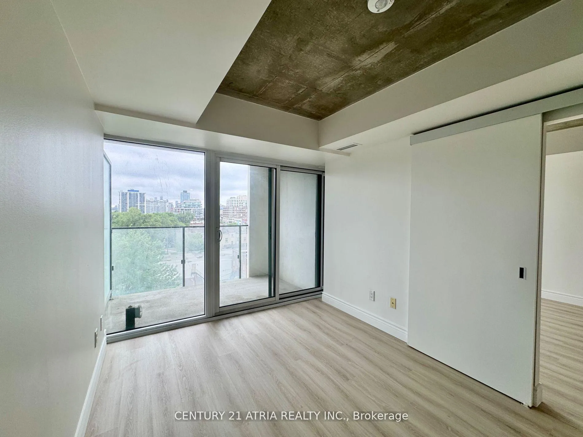 Photo 12 of Unit 731, 8 Hillsdale Avenue E, Toronto, Mount Pleasant West — HOMEH