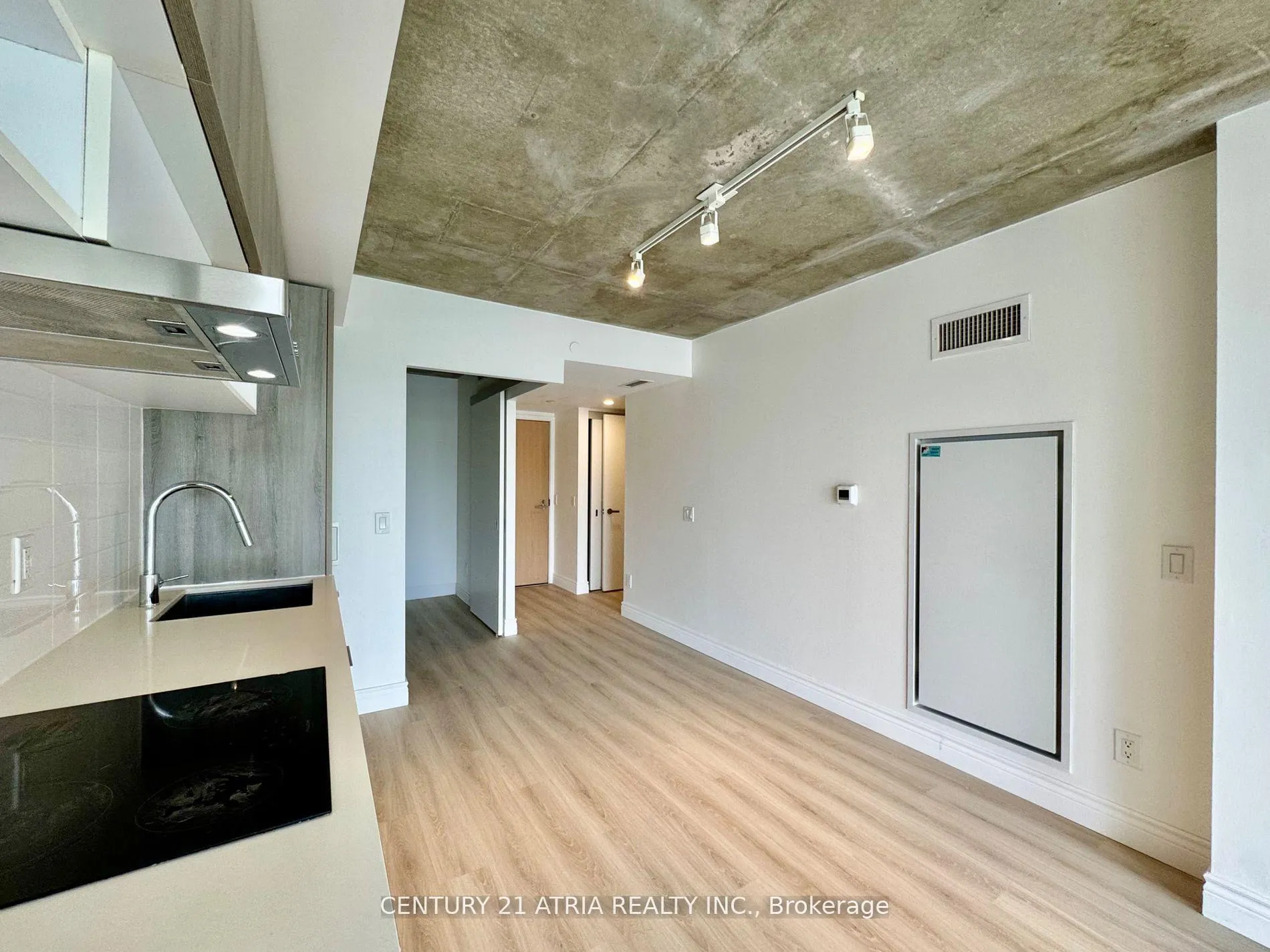 Photo 13 of Unit 731, 8 Hillsdale Avenue E, Toronto, Mount Pleasant West — HOMEH