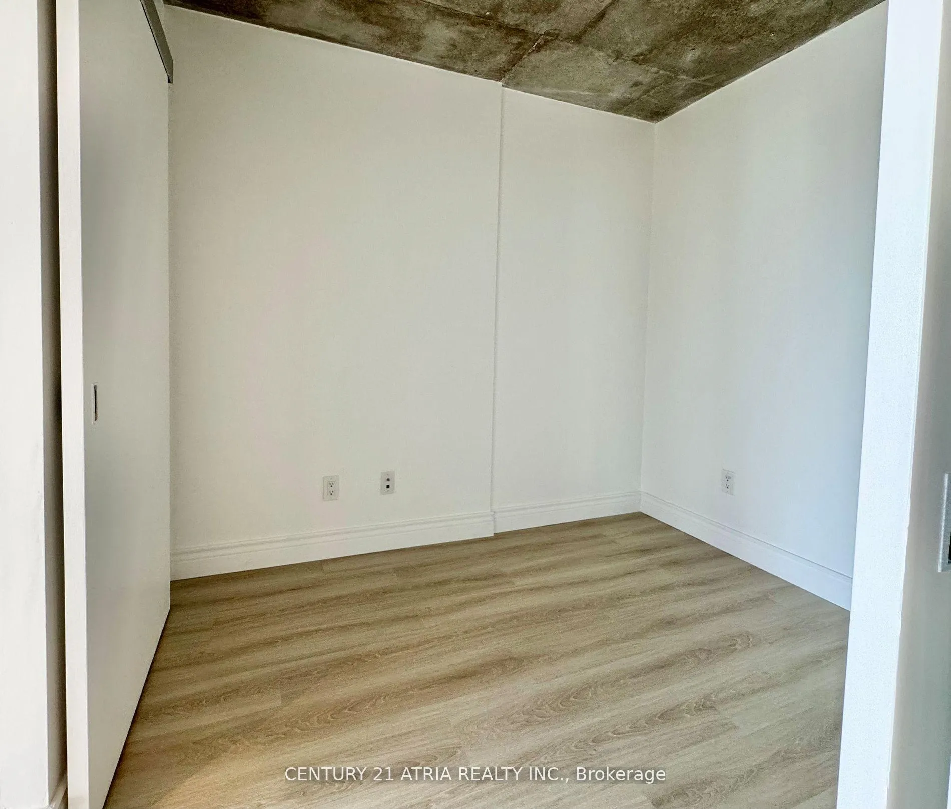 Photo 15 of Unit 731, 8 Hillsdale Avenue E, Toronto, Mount Pleasant West — HOMEH
