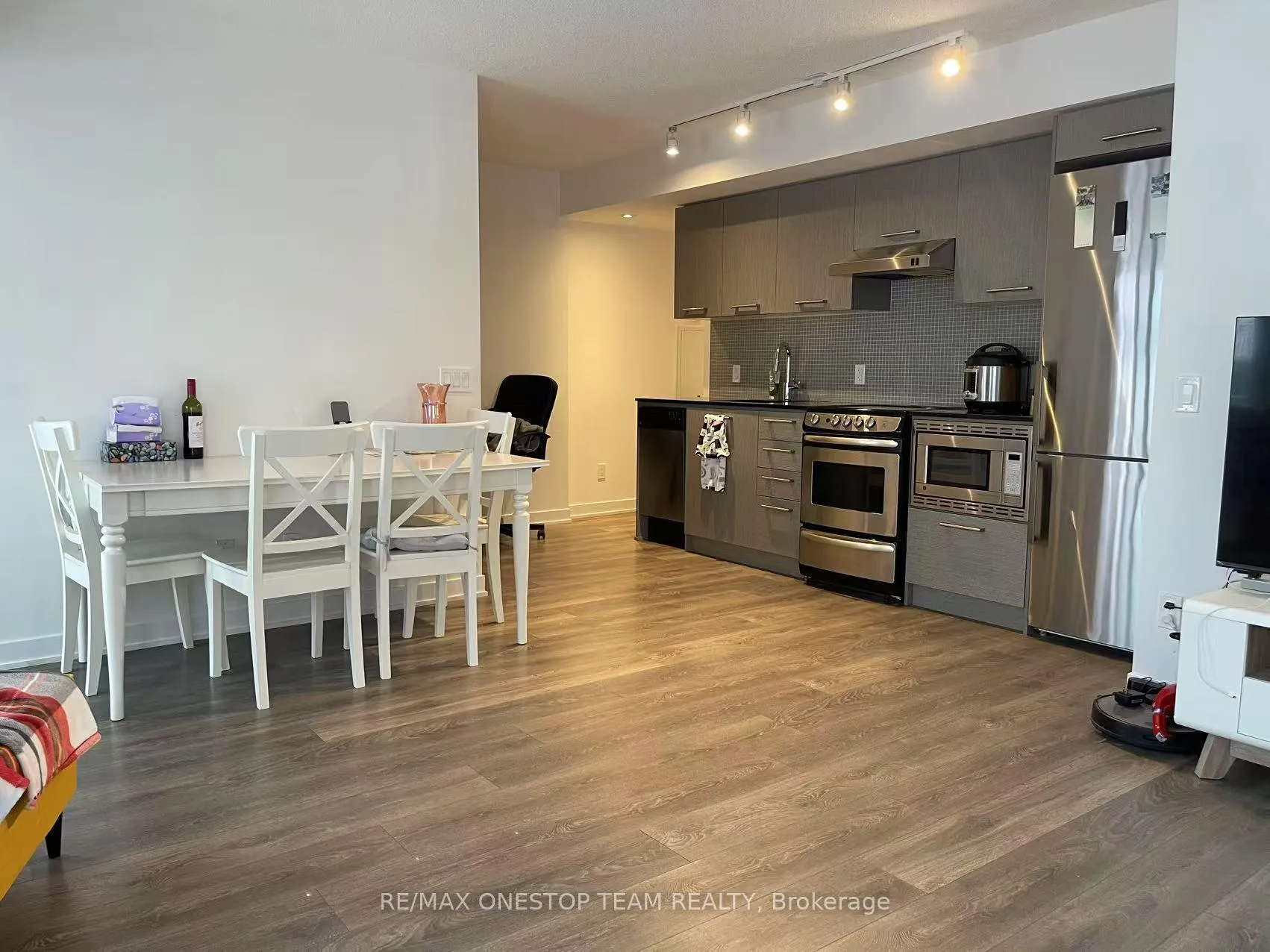 Photo 4 of Unit 1017, 87 Peter Street, Toronto, Waterfront Communities — HOMEH