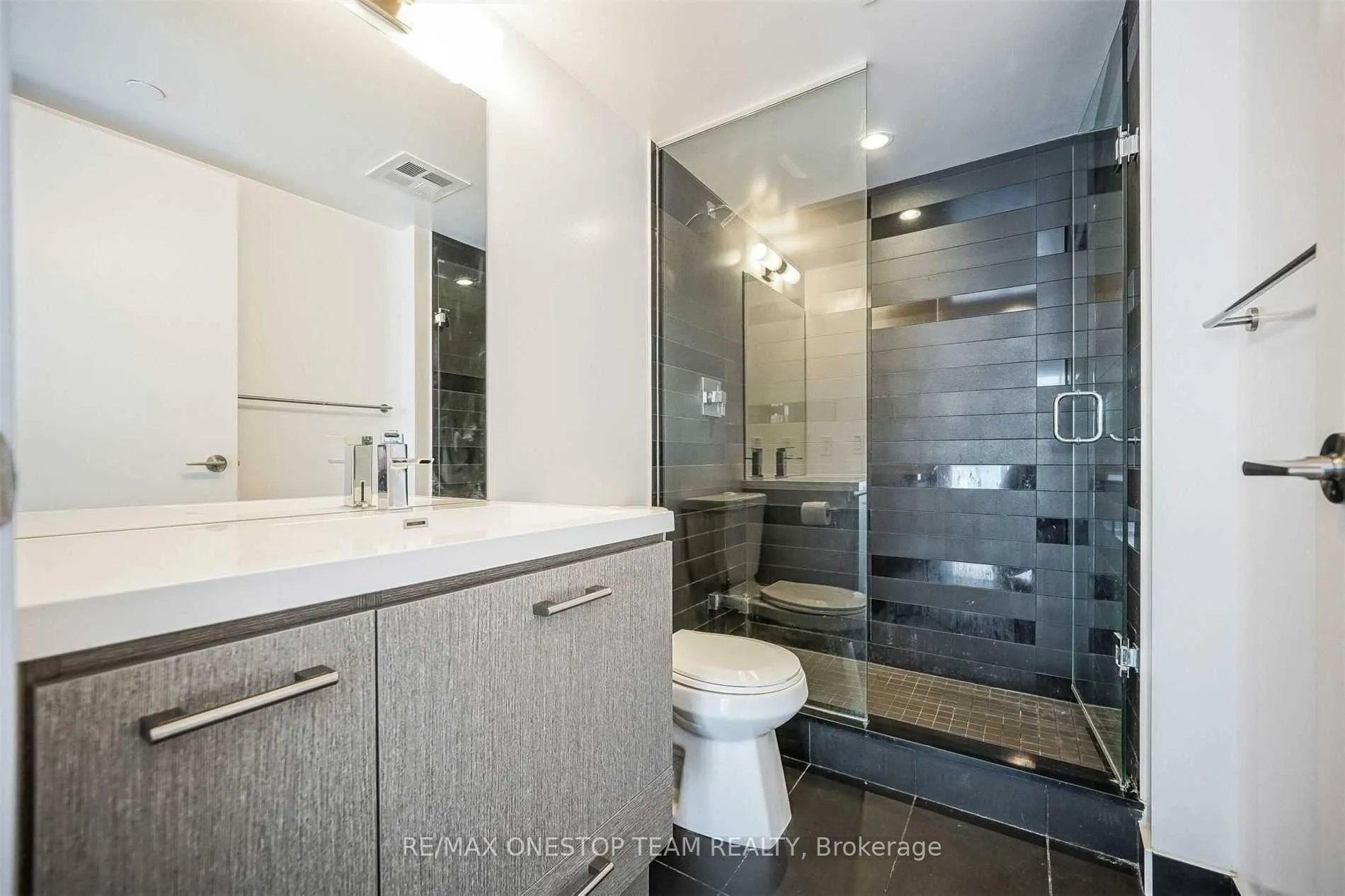 Photo 12 of Unit 1017, 87 Peter Street, Toronto, Waterfront Communities — HOMEH