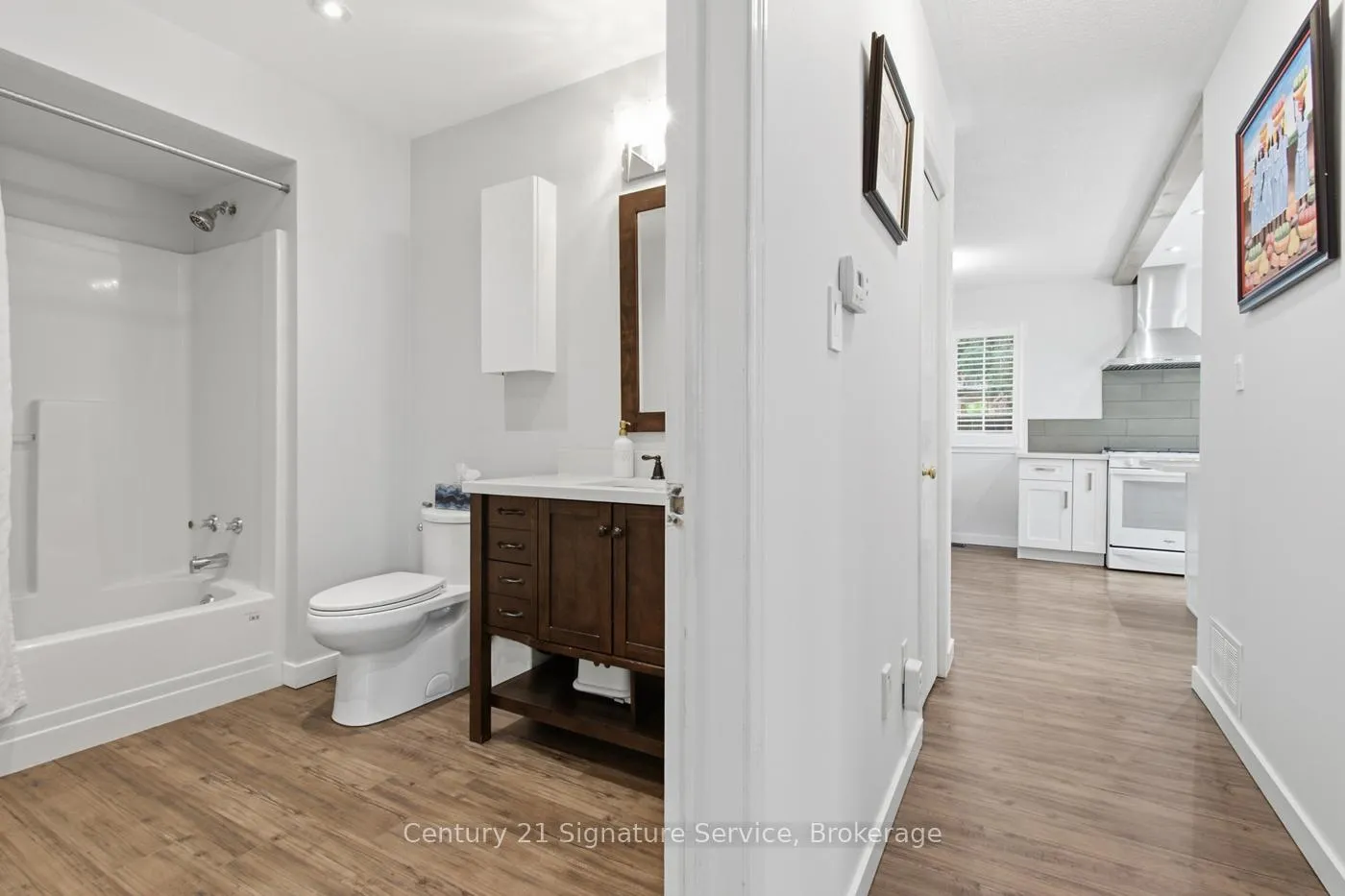 Photo 13 of 29 Willver Drive, St. Catharines, Lakeshore — HOMEH