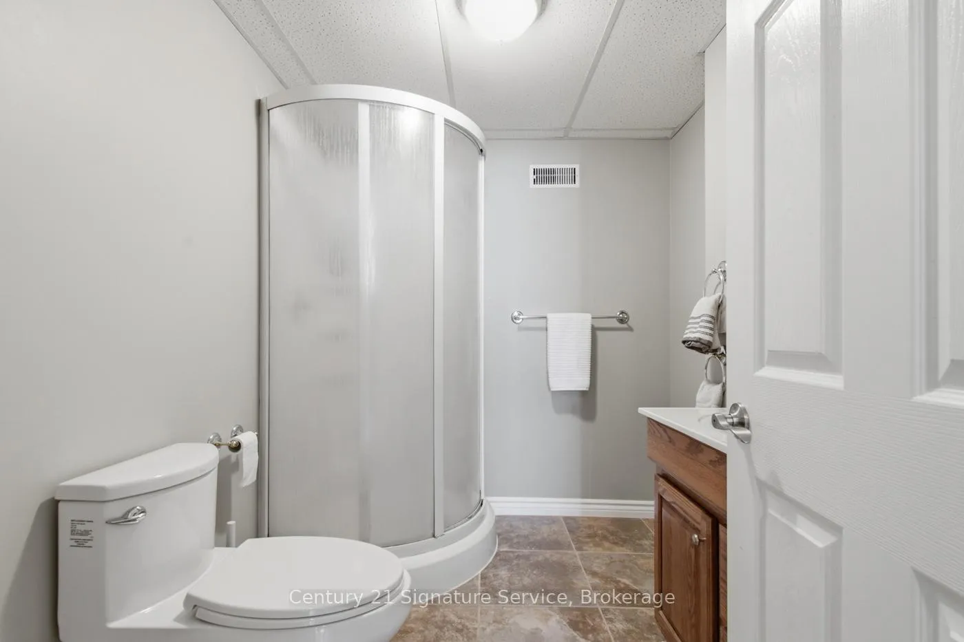 Photo 26 of 29 Willver Drive, St. Catharines, Lakeshore — HOMEH