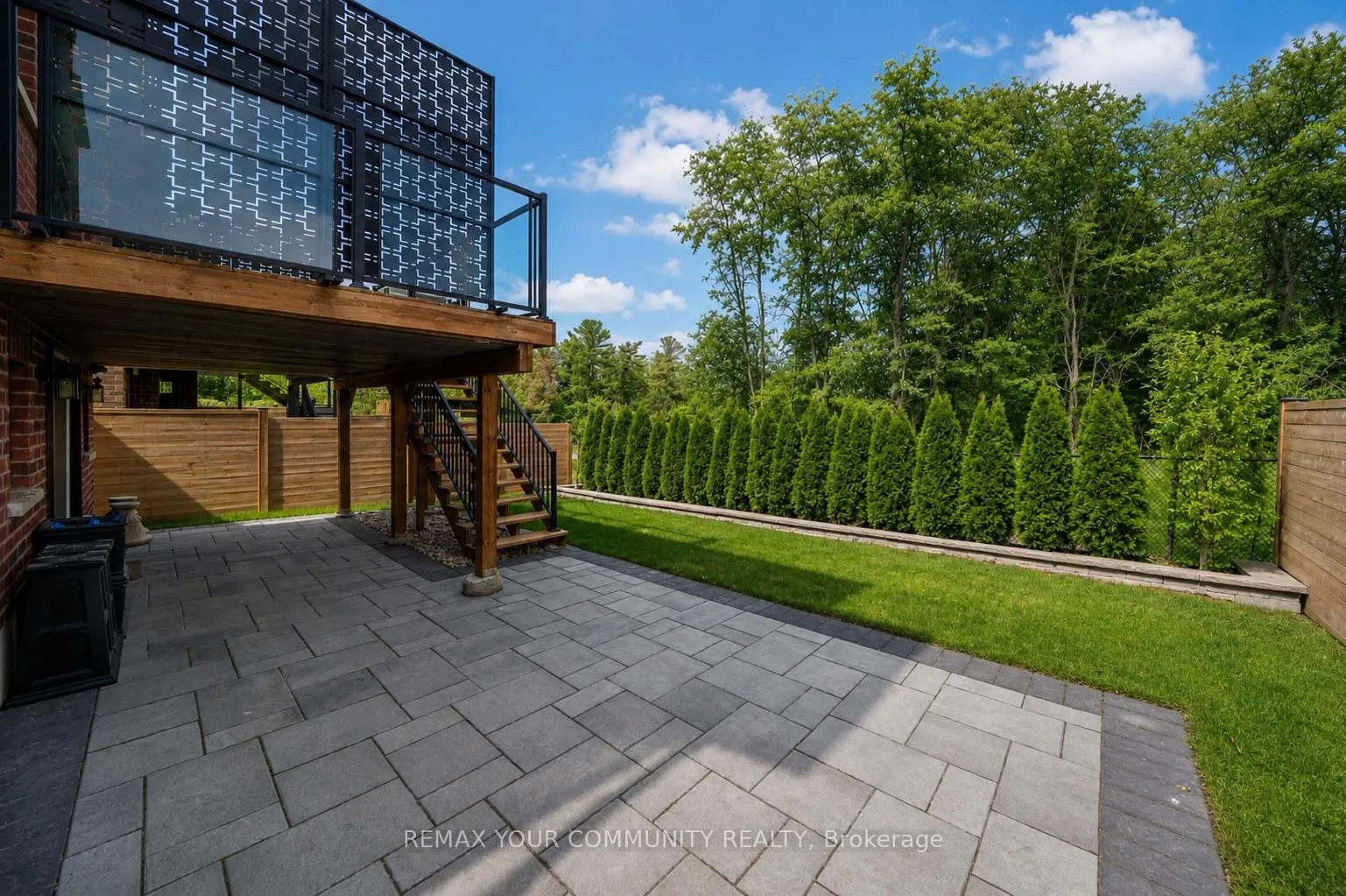 Photo 3 of 172 Purple Creek Road, Vaughan, Vellore Village — HOMEH