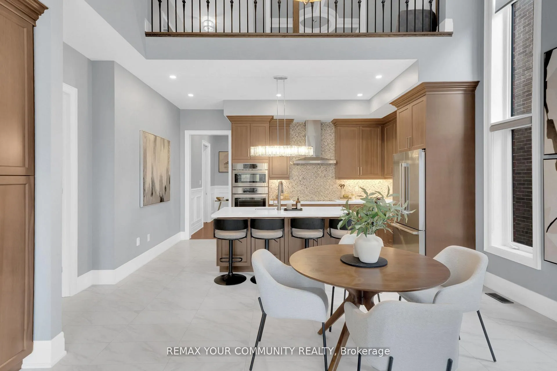 Photo 10 of 172 Purple Creek Road, Vaughan, Vellore Village — HOMEH