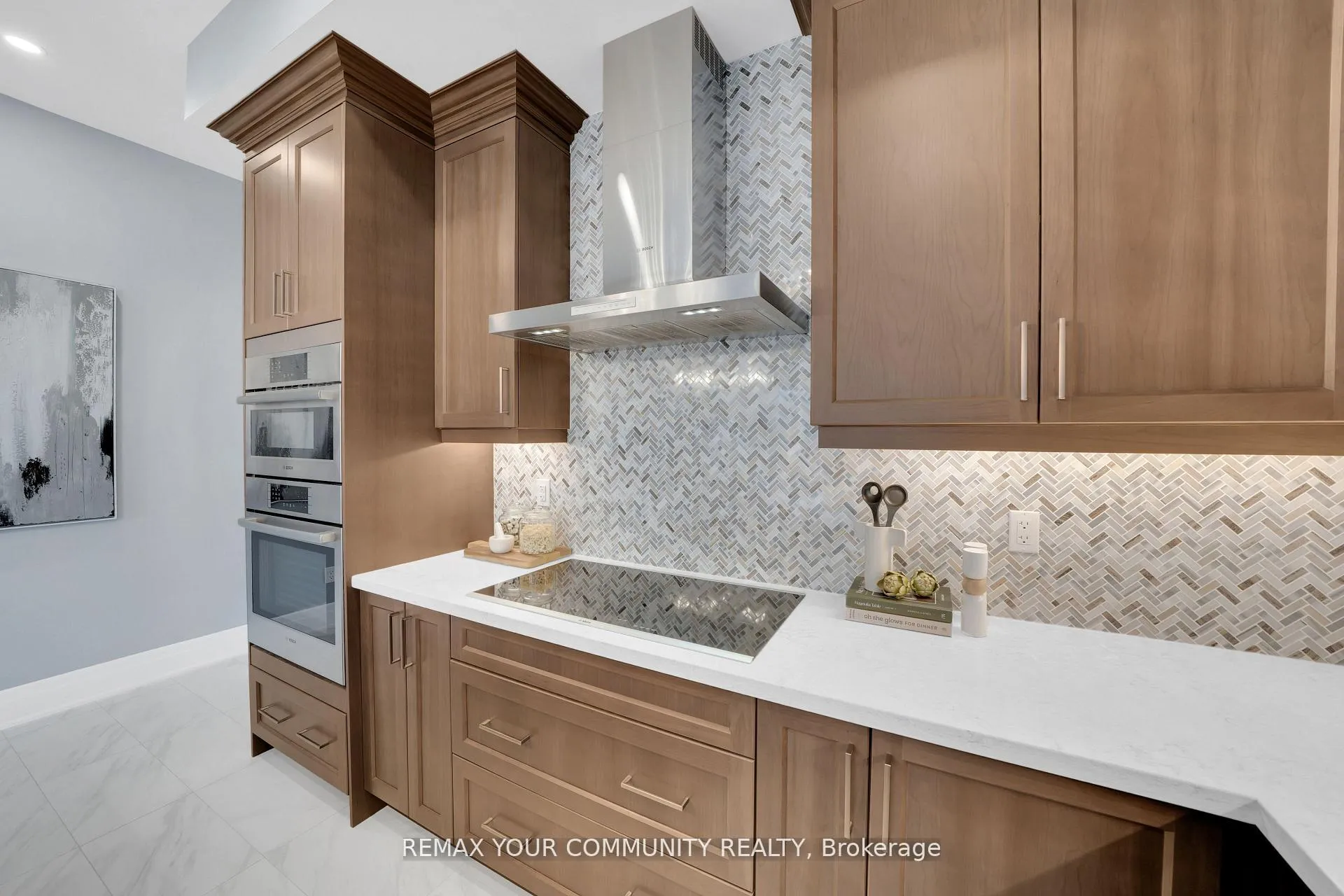 Photo 11 of 172 Purple Creek Road, Vaughan, Vellore Village — HOMEH