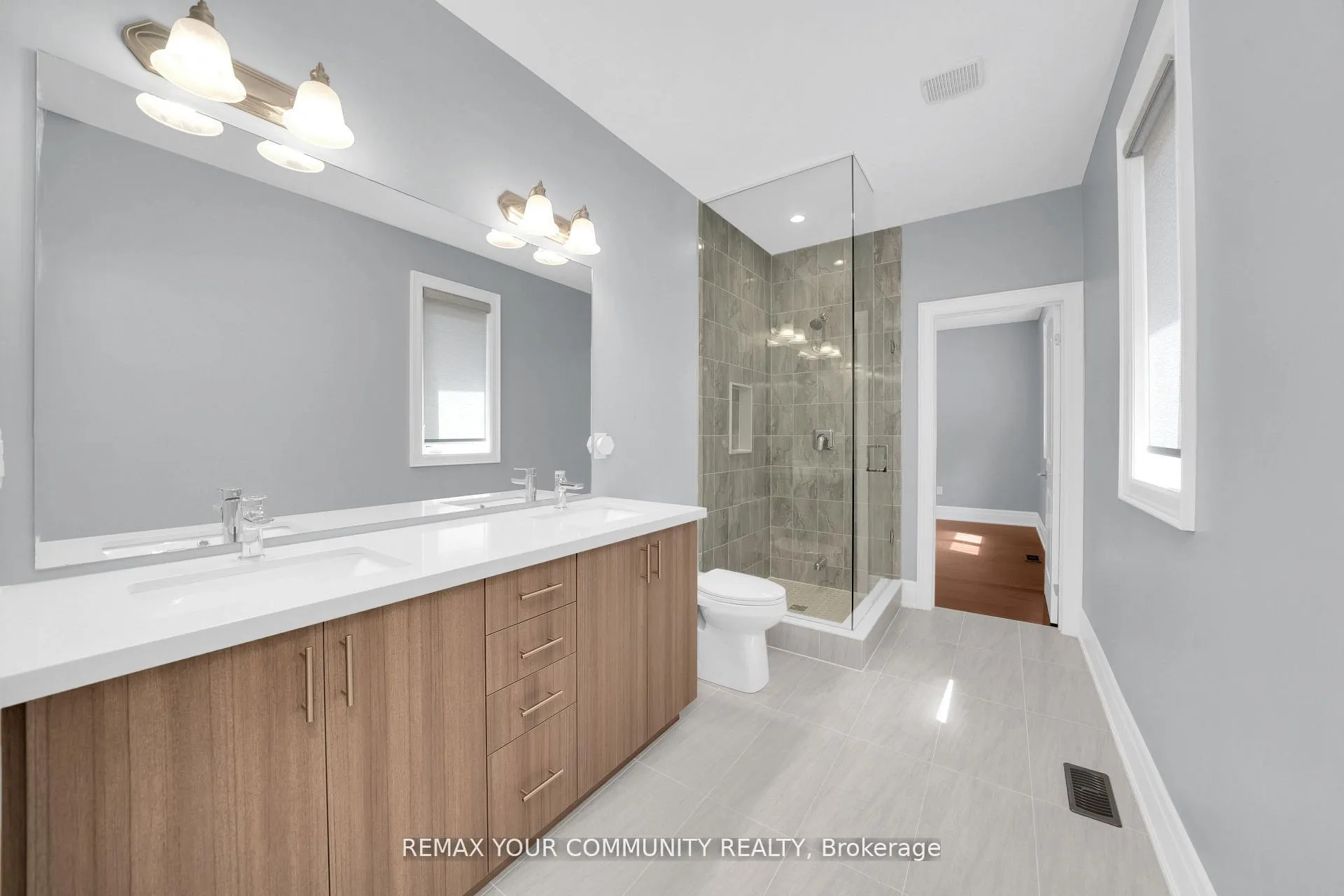 Photo 29 of 172 Purple Creek Road, Vaughan, Vellore Village — HOMEH
