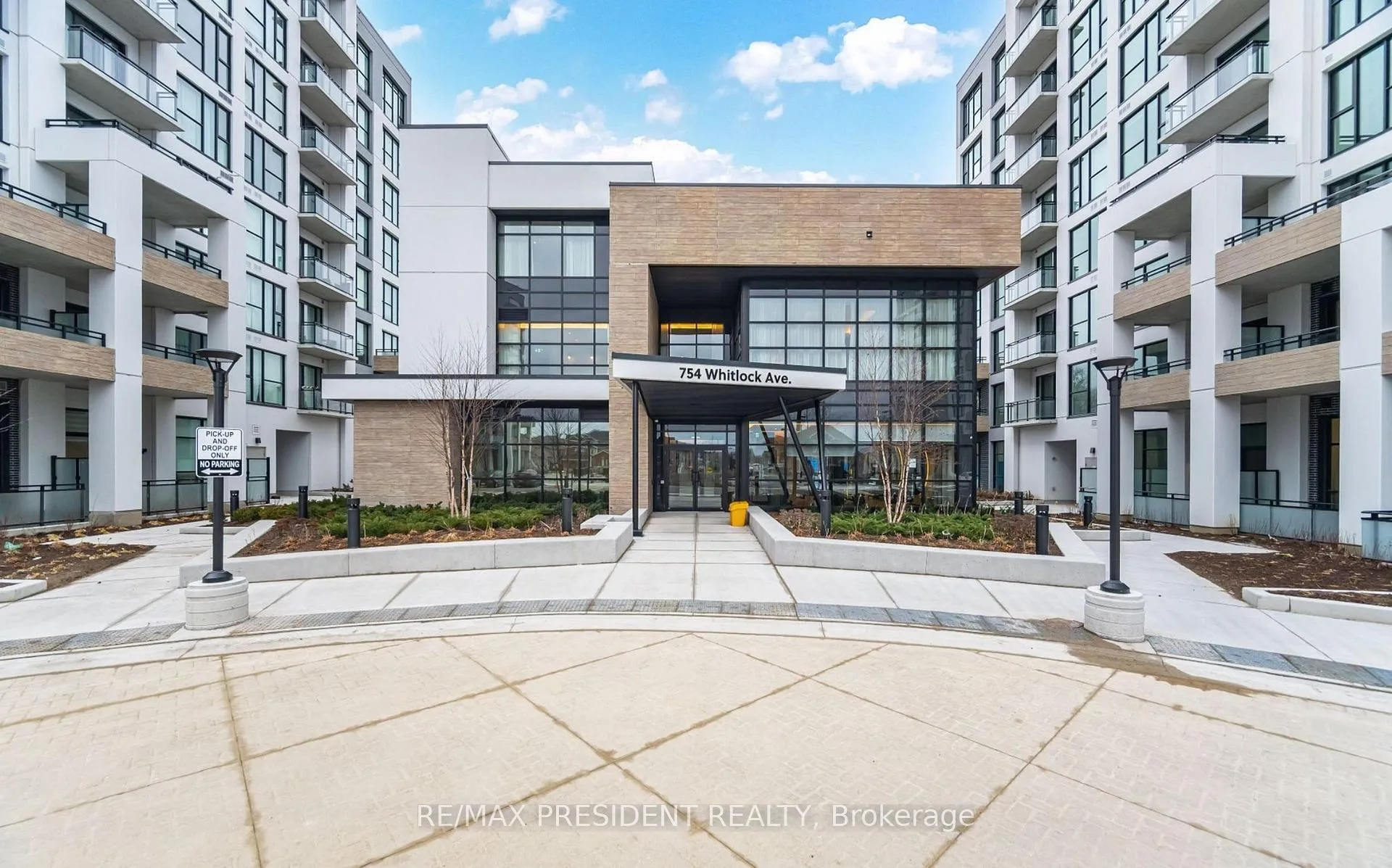 Photo 2 of Unit 318, 740 Whithlock Avenue, Milton, Cobban — HOMEH