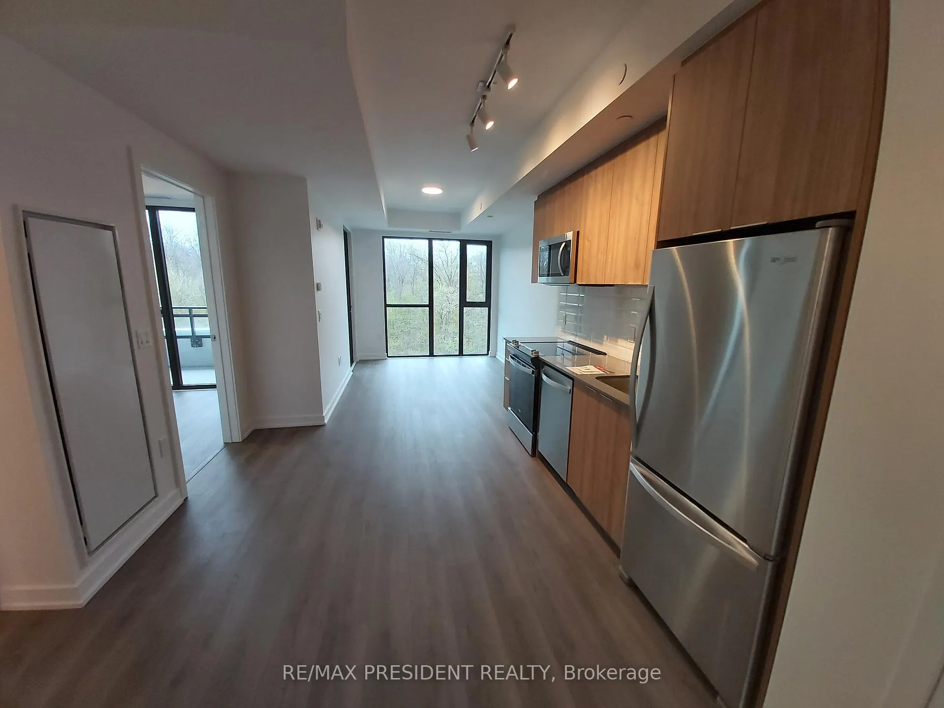 Photo 4 of Unit 318, 740 Whithlock Avenue, Milton, Cobban — HOMEH