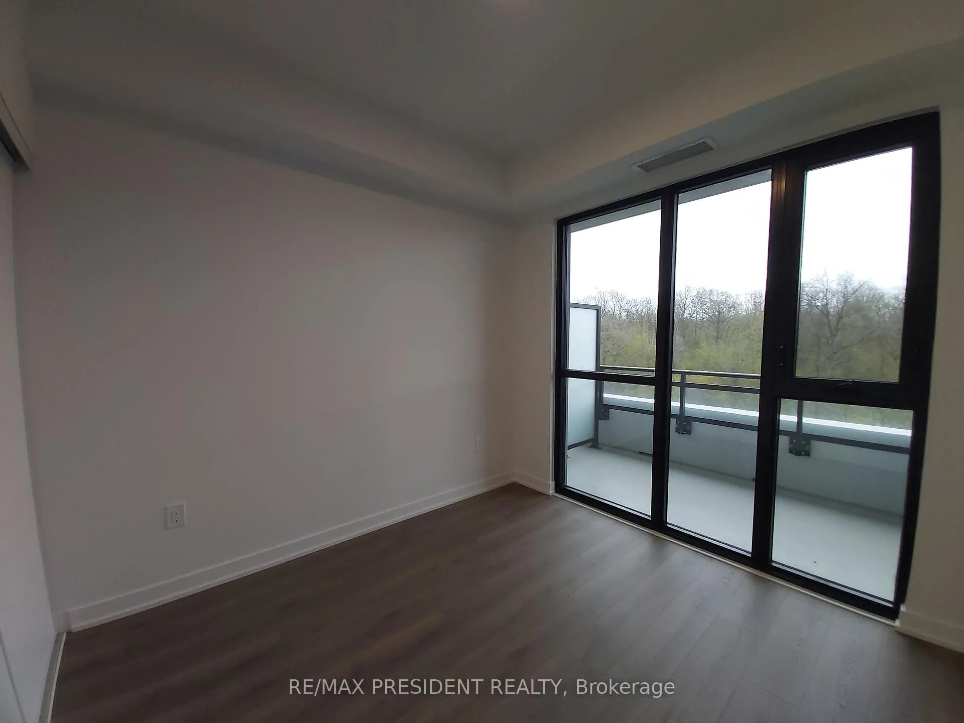 Photo 10 of Unit 318, 740 Whithlock Avenue, Milton, Cobban — HOMEH
