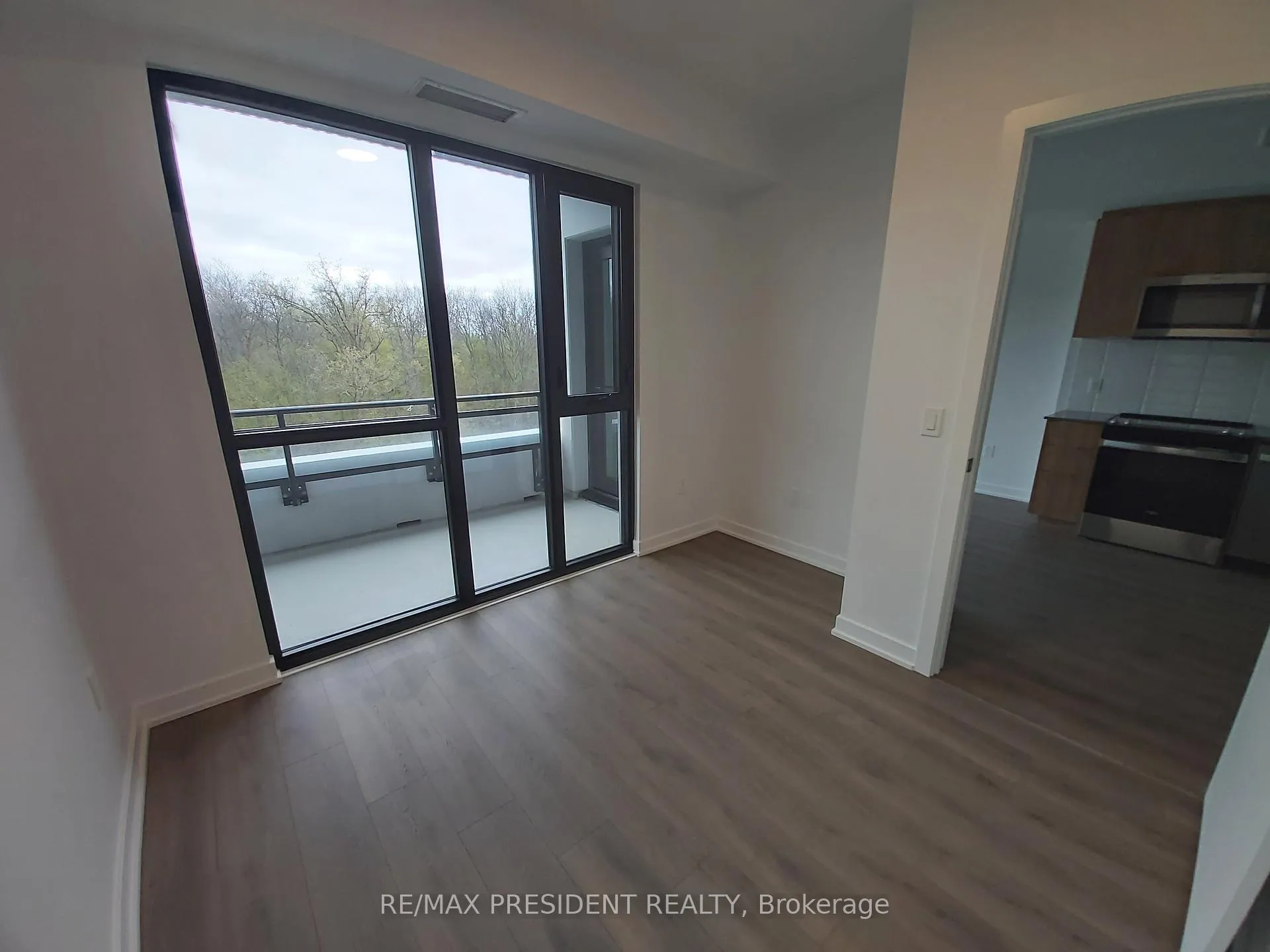 Photo 11 of Unit 318, 740 Whithlock Avenue, Milton, Cobban — HOMEH