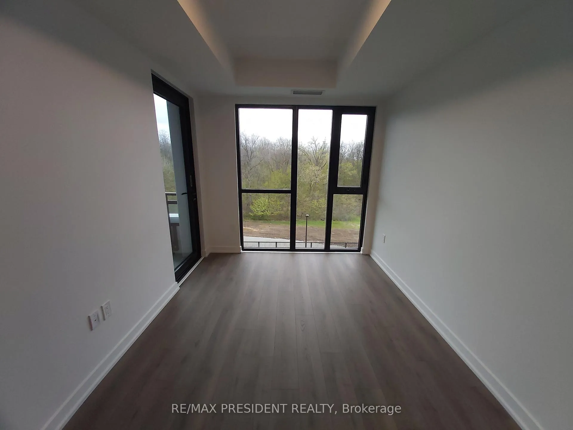 Photo 12 of Unit 318, 740 Whithlock Avenue, Milton, Cobban — HOMEH