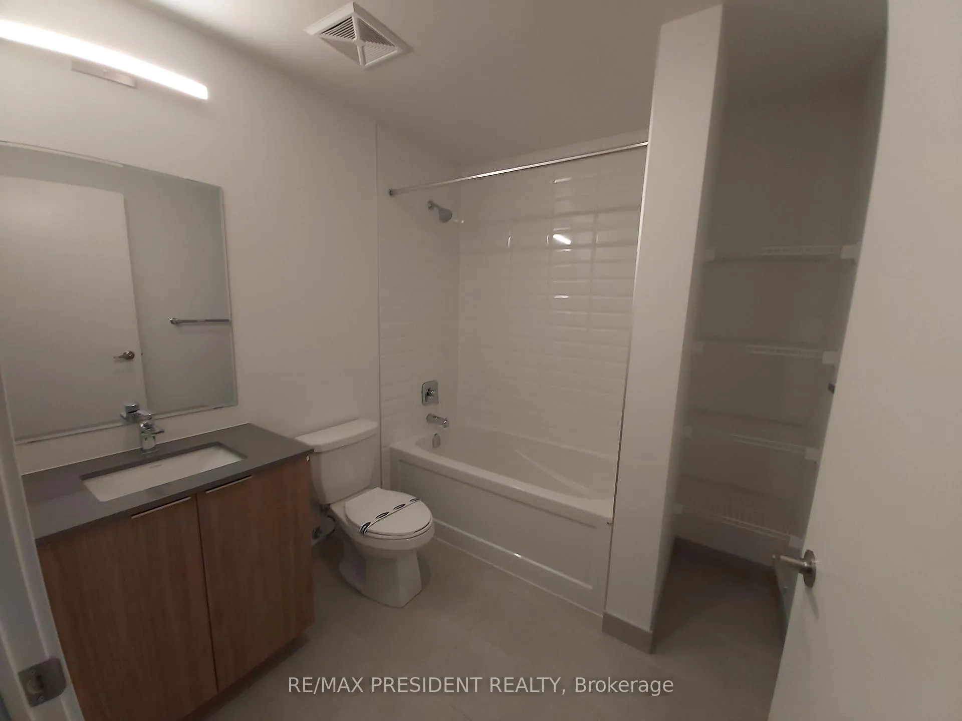 Photo 14 of Unit 318, 740 Whithlock Avenue, Milton, Cobban — HOMEH