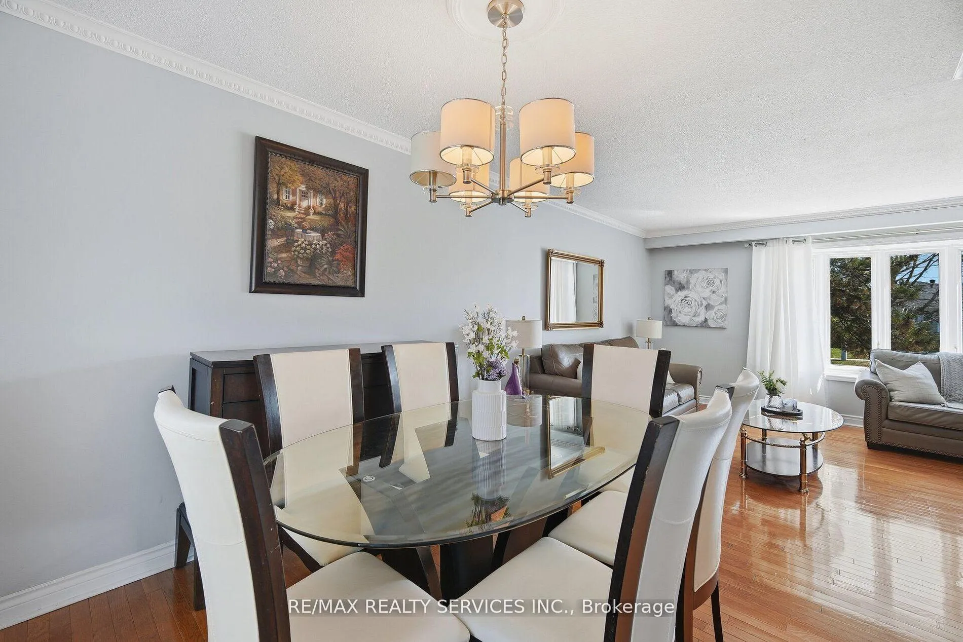Photo 10 of 68 Elgin Drive, Brampton, Brampton South — HOMEH