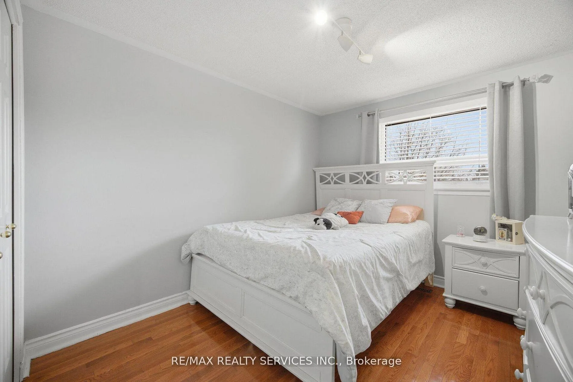 Photo 24 of 68 Elgin Drive, Brampton, Brampton South — HOMEH