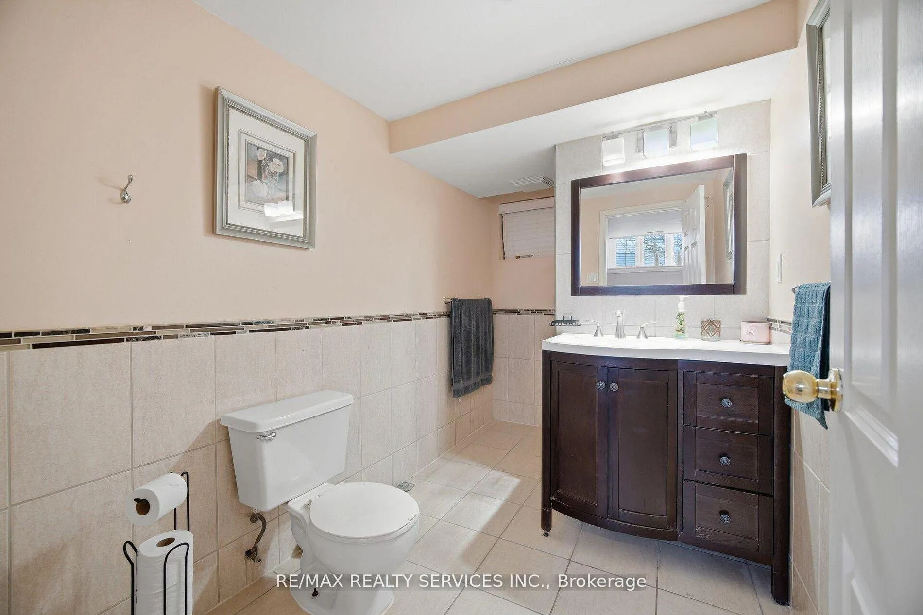 Photo 40 of 68 Elgin Drive, Brampton, Brampton South — HOMEH