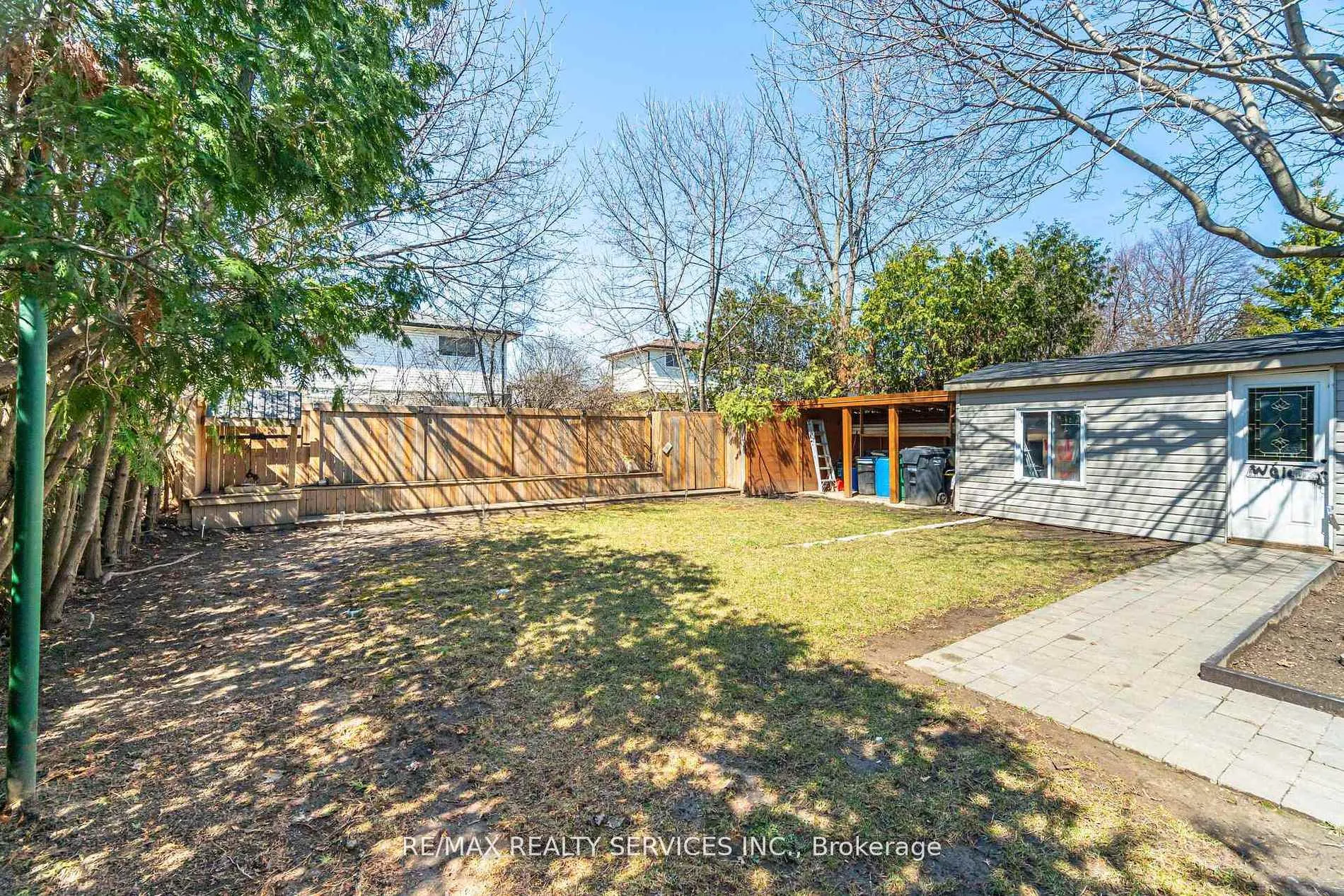 Photo 46 of 68 Elgin Drive, Brampton, Brampton South — HOMEH