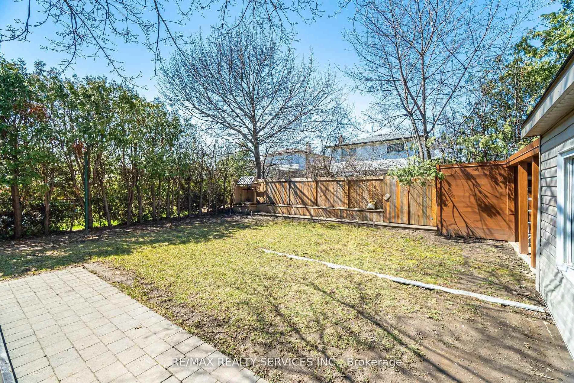 Photo 47 of 68 Elgin Drive, Brampton, Brampton South — HOMEH