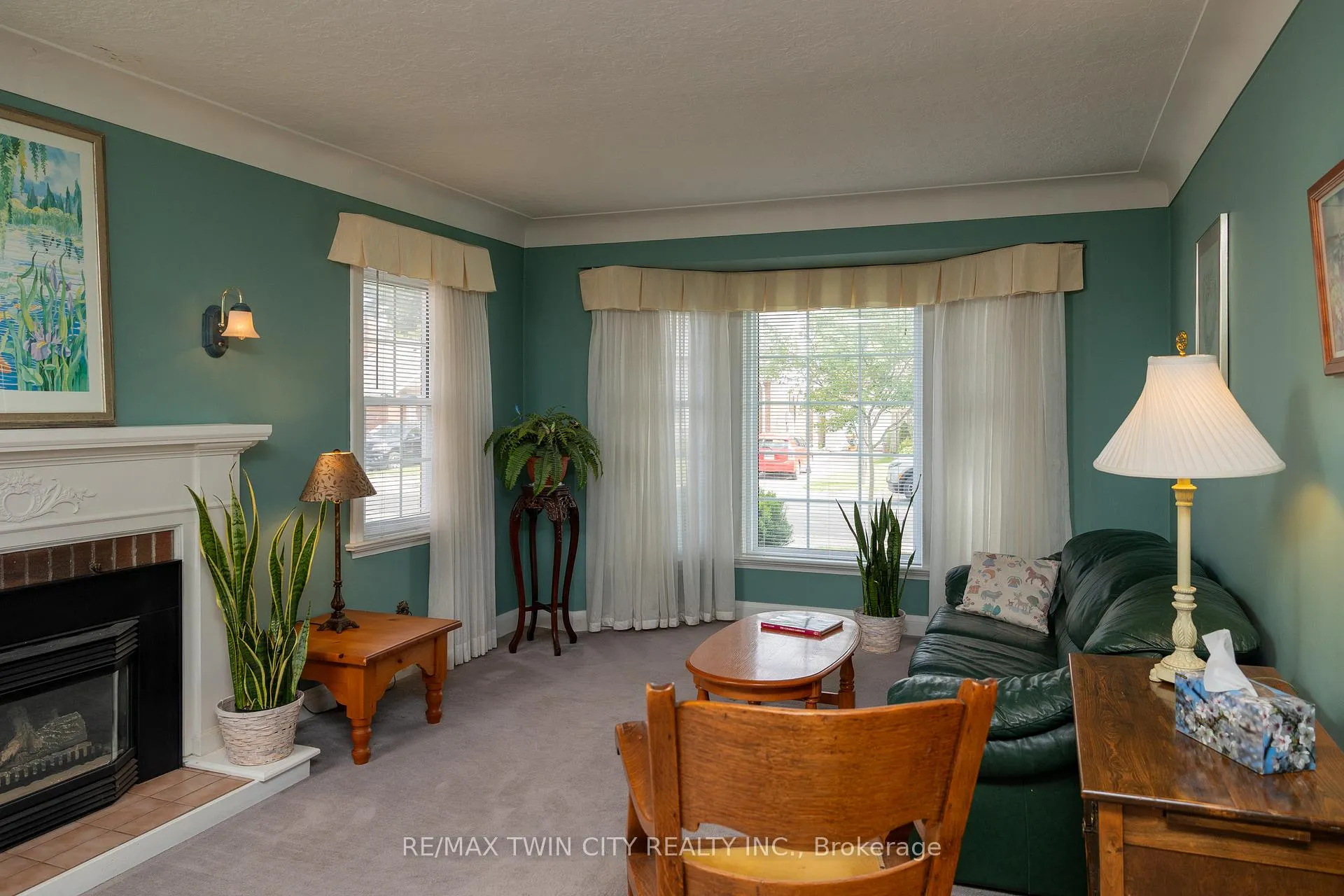 Photo 10 of 21 Baldwin Avenue, Brantford — HOMEH