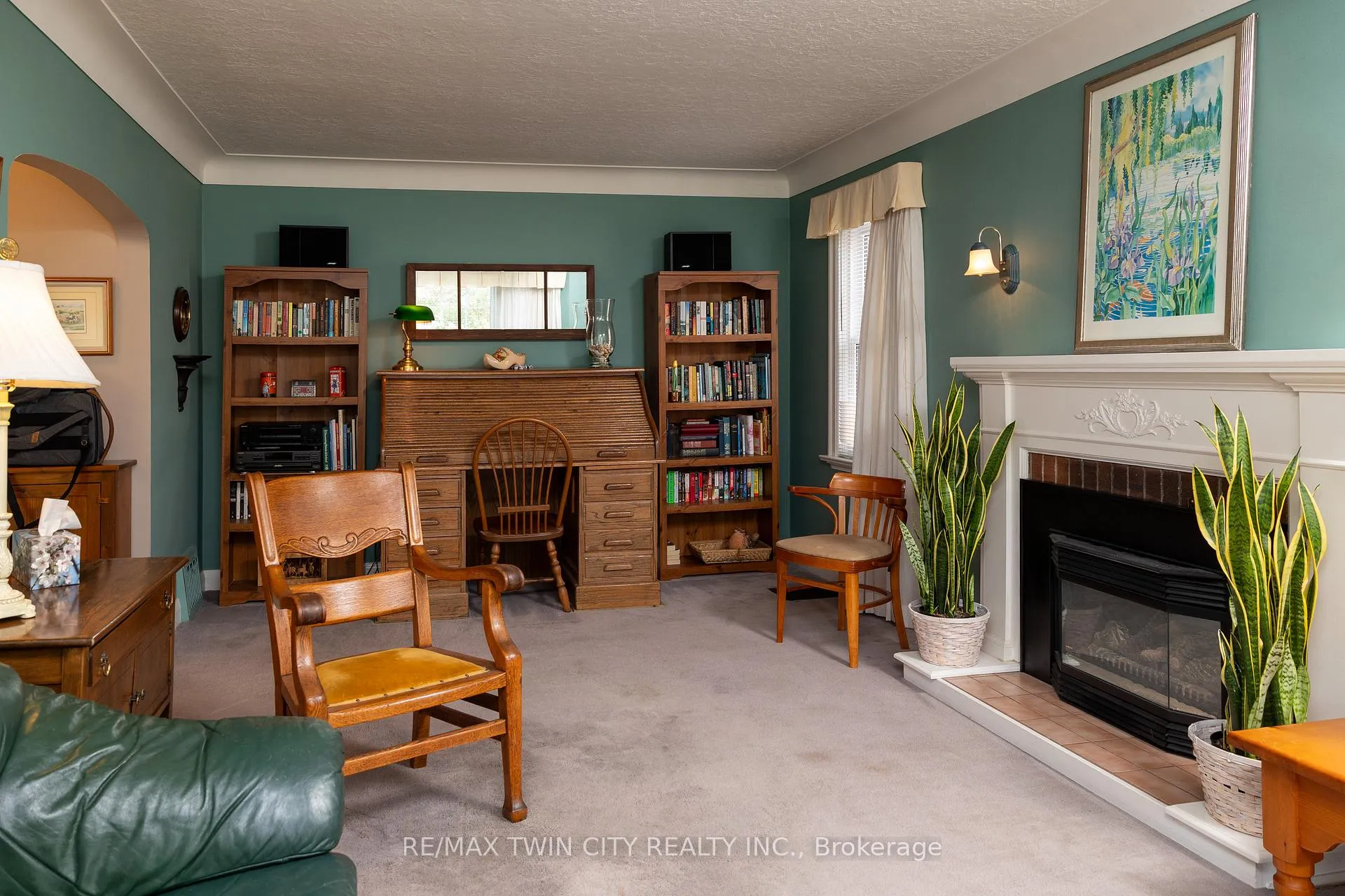Photo 11 of 21 Baldwin Avenue, Brantford — HOMEH