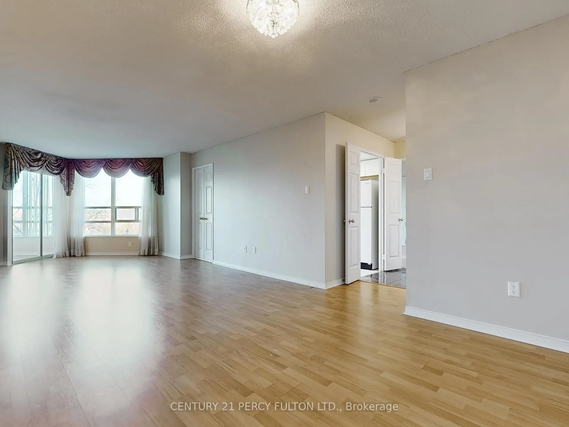 Photo 9 of Unit #625, 7805 Bayview Avenue, Markham, Aileen-Willowbrook — HOMEH
