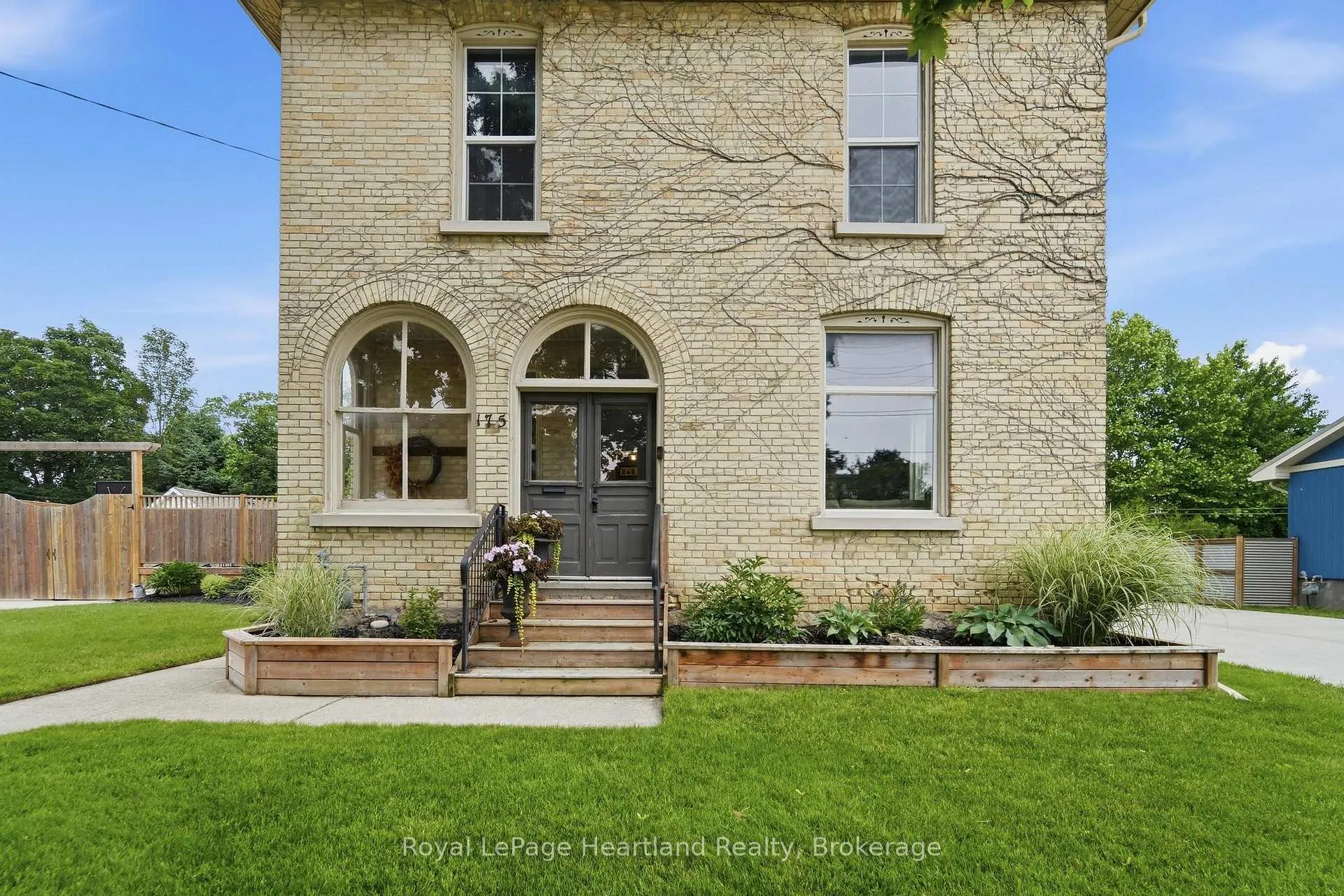 Photo 3 of 175 St David Street, Goderich, Goderich (Town) — HOMEH