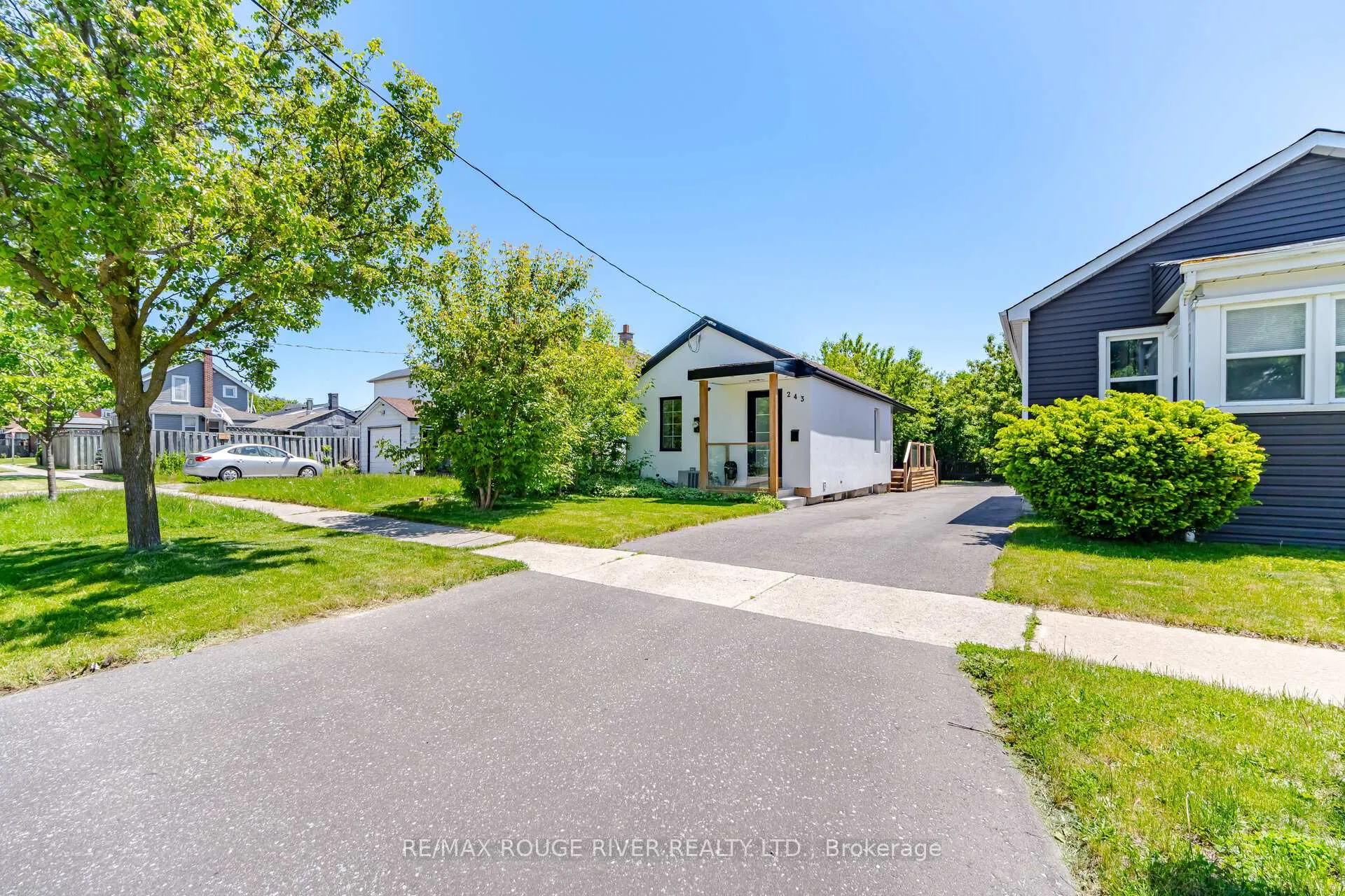 Photo 27 of 243 Quebec Street, Oshawa, Vanier — HOMEH