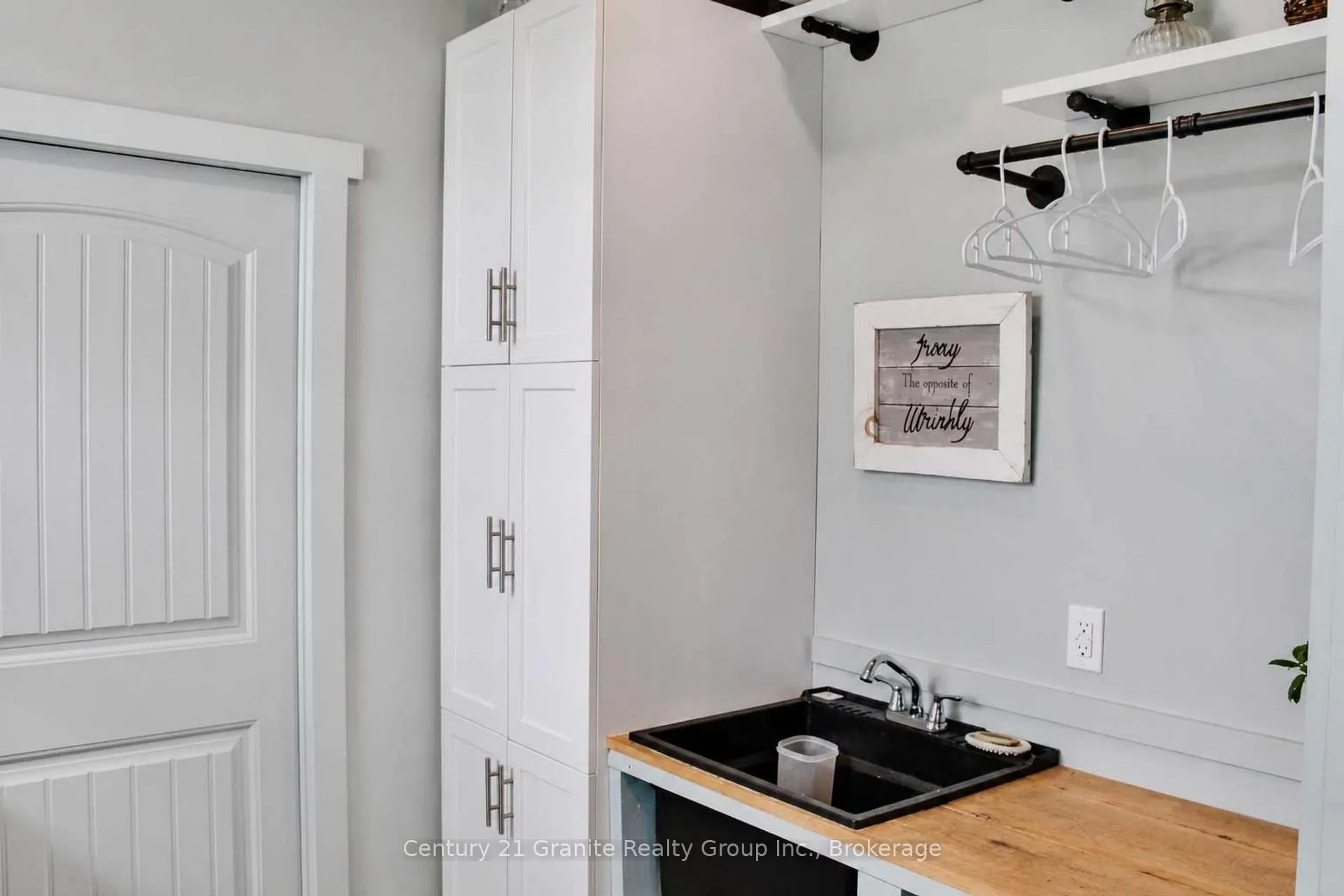 Photo 3 of 704 Lakeview Road, Bancroft, Dungannon Ward — HOMEH