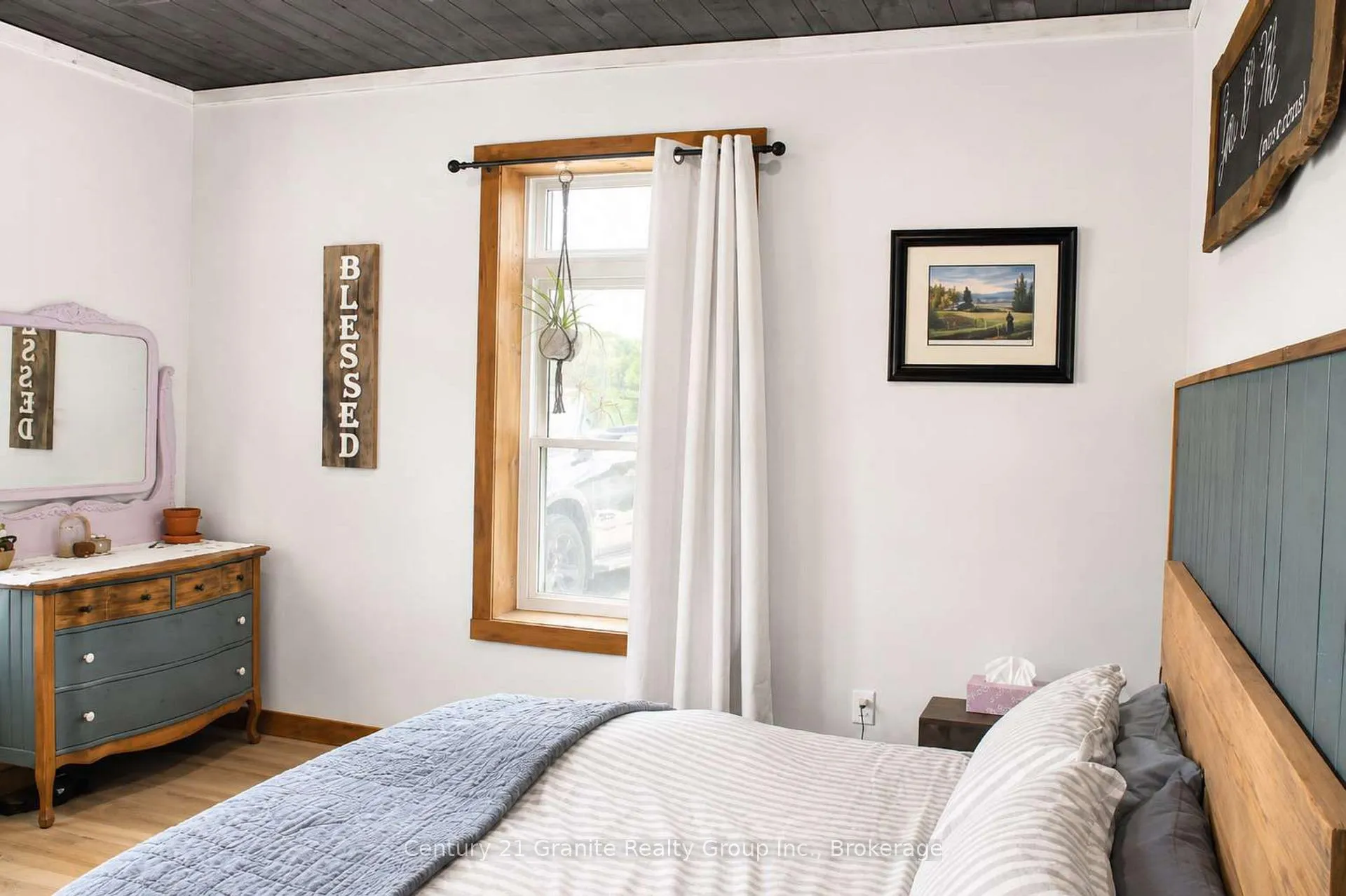 Photo 6 of 704 Lakeview Road, Bancroft, Dungannon Ward — HOMEH