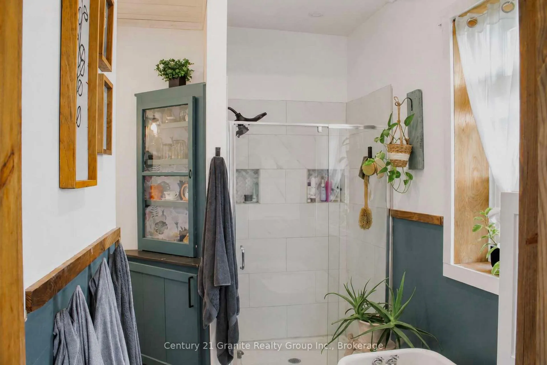 Photo 9 of 704 Lakeview Road, Bancroft, Dungannon Ward — HOMEH
