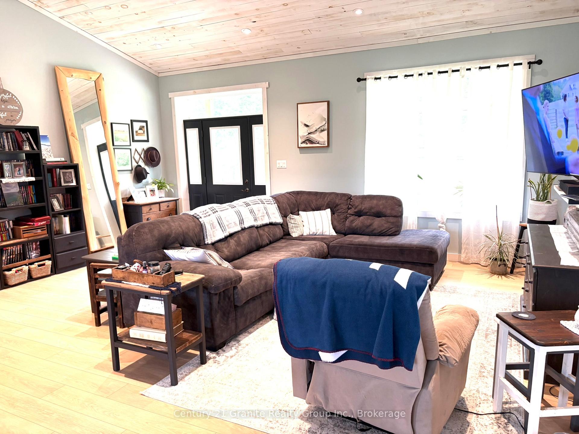 Photo 40 of 704 Lakeview Road, Bancroft, Dungannon Ward — HOMEH