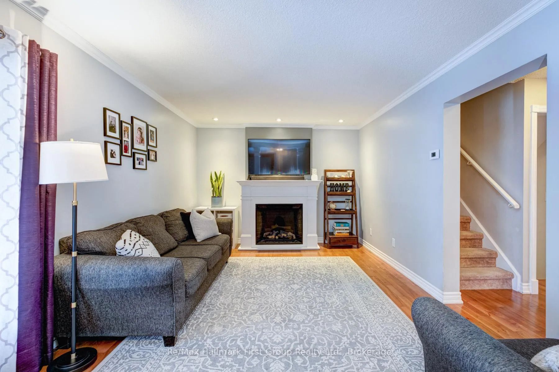 Photo 5 of 565 Birkdale Street, Oshawa, Donevan — HOMEH